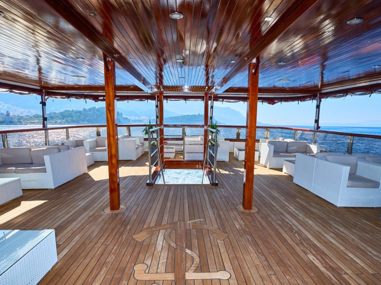 Luxury Motor Yacht Azzurro – bilde 2 av 14