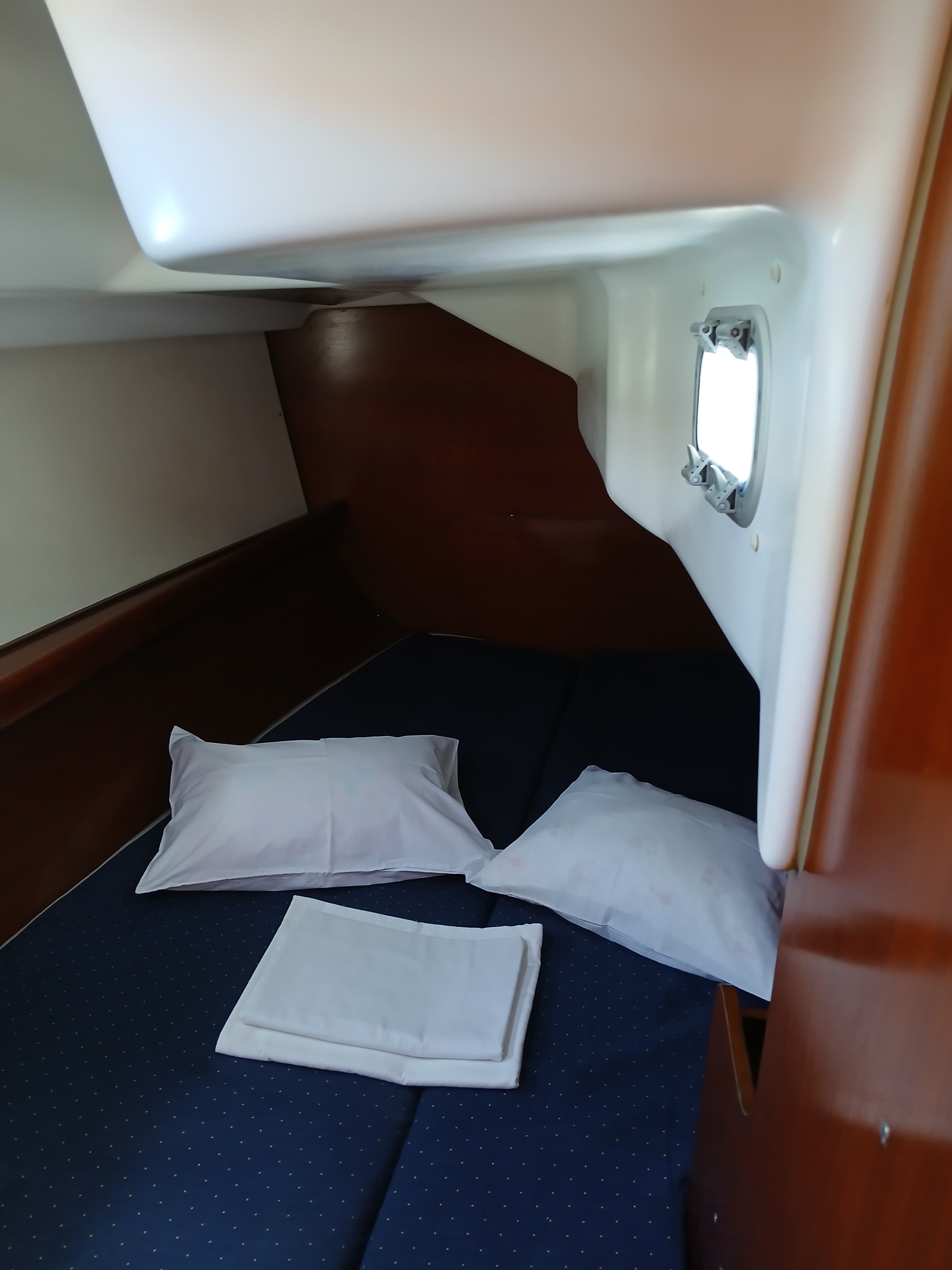 Beneteau Oceanis 331 Classic – bilde 3 av 20