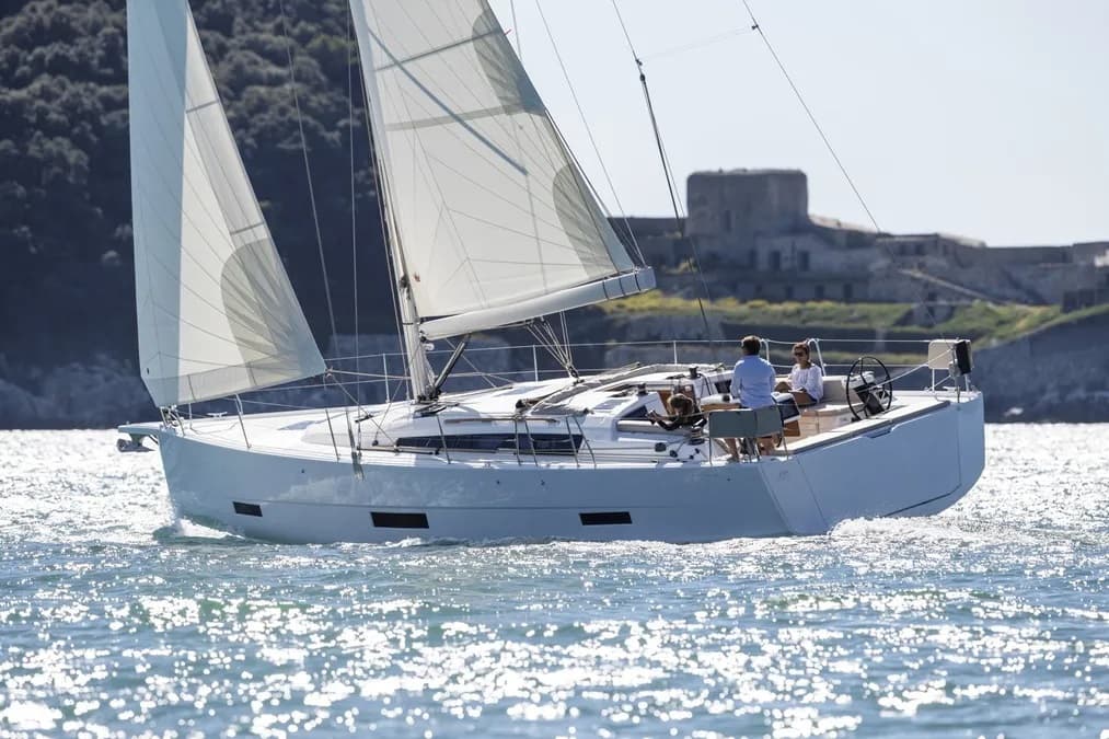 Dufour 430 Blue Moon 2 – bilde 2 av 5