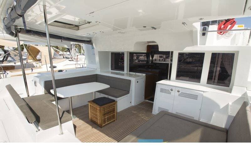 Lagoon 450 Fly Hydra VIII – bilde 2 av 14