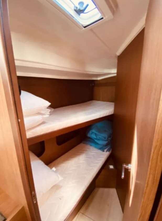 Beneteau Oceanis 40.1 Yello – bilde 2 av 6