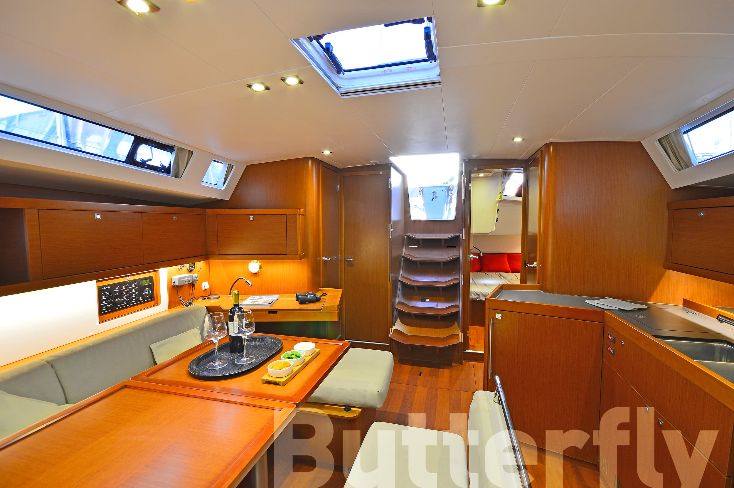 Beneteau Oceanis 45 Butterfly – bilde 2 av 71