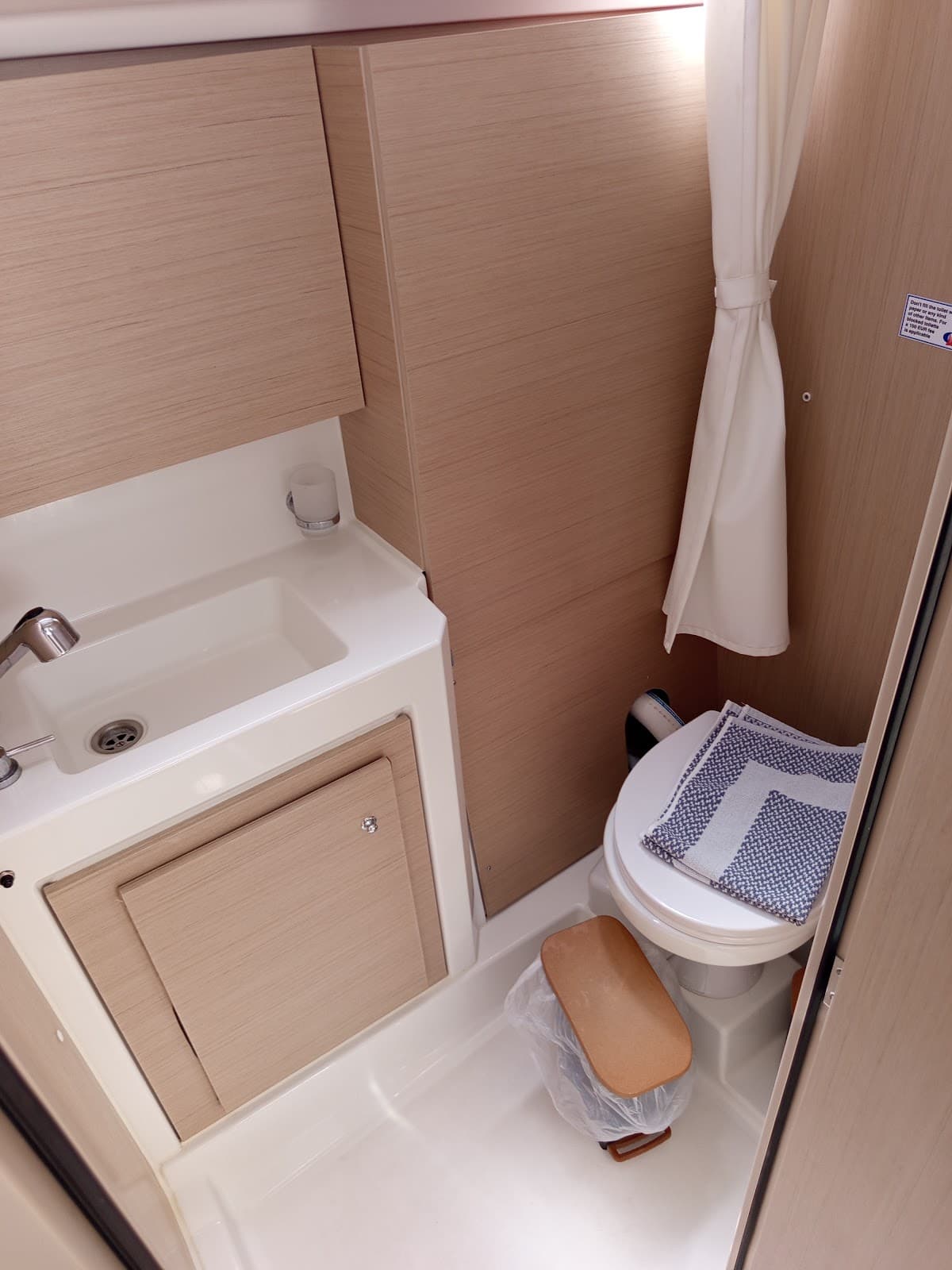 Beneteau Oceanis 37.1 AVRA – bilde 4 av 14