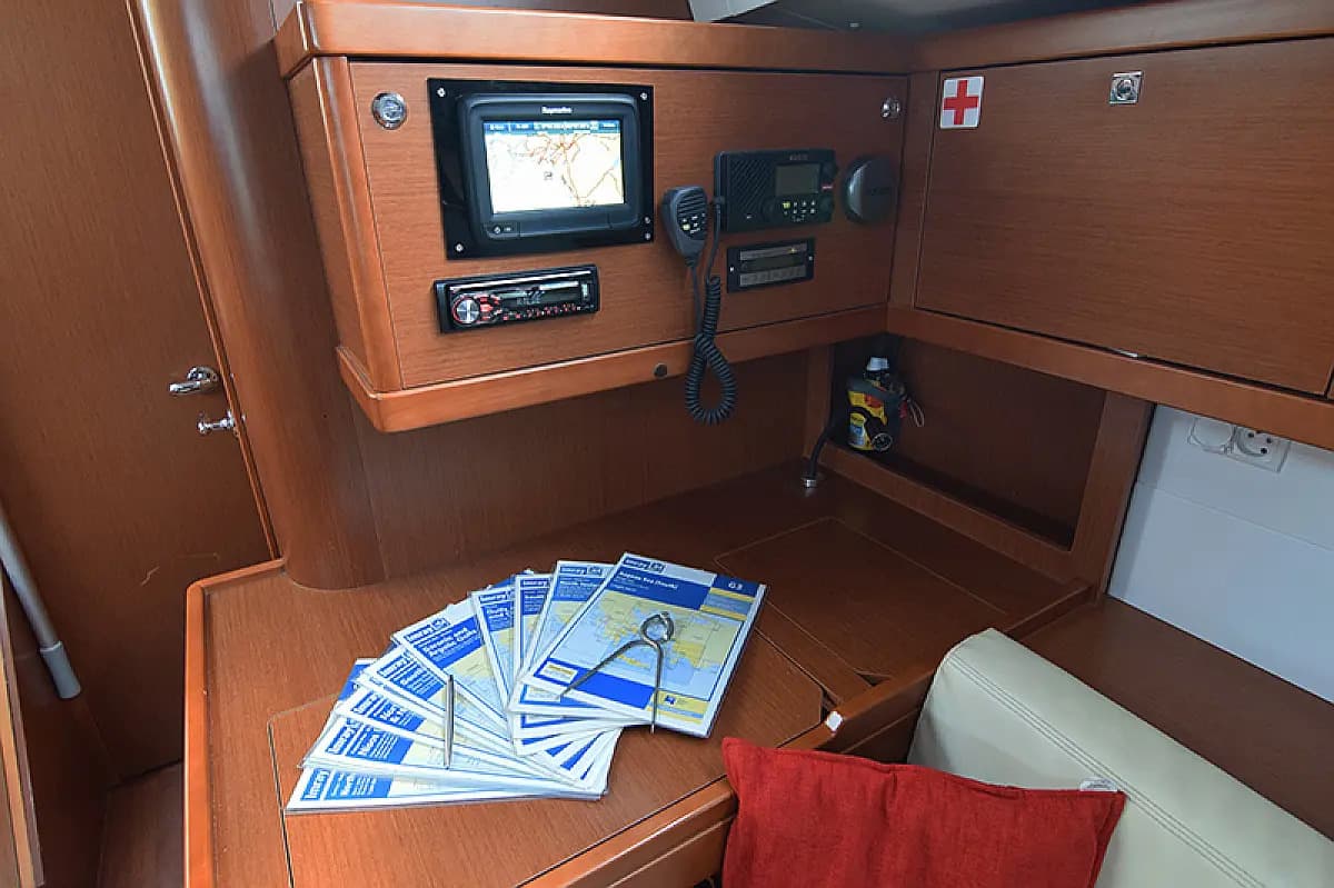 Beneteau Oceanis 48 Butterfly – bilde 5 av 15