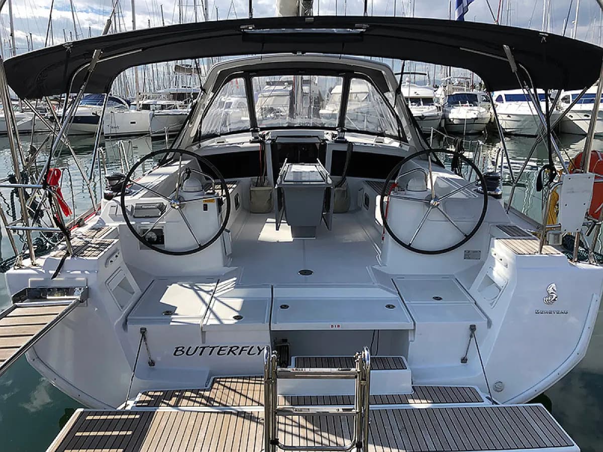 Beneteau Oceanis 48 Butterfly – bilde 2 av 15