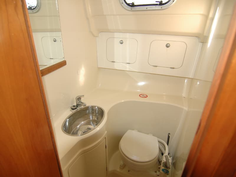 SAS-Vektor Adria 1002 Fjaka – bilde 2 av 9
