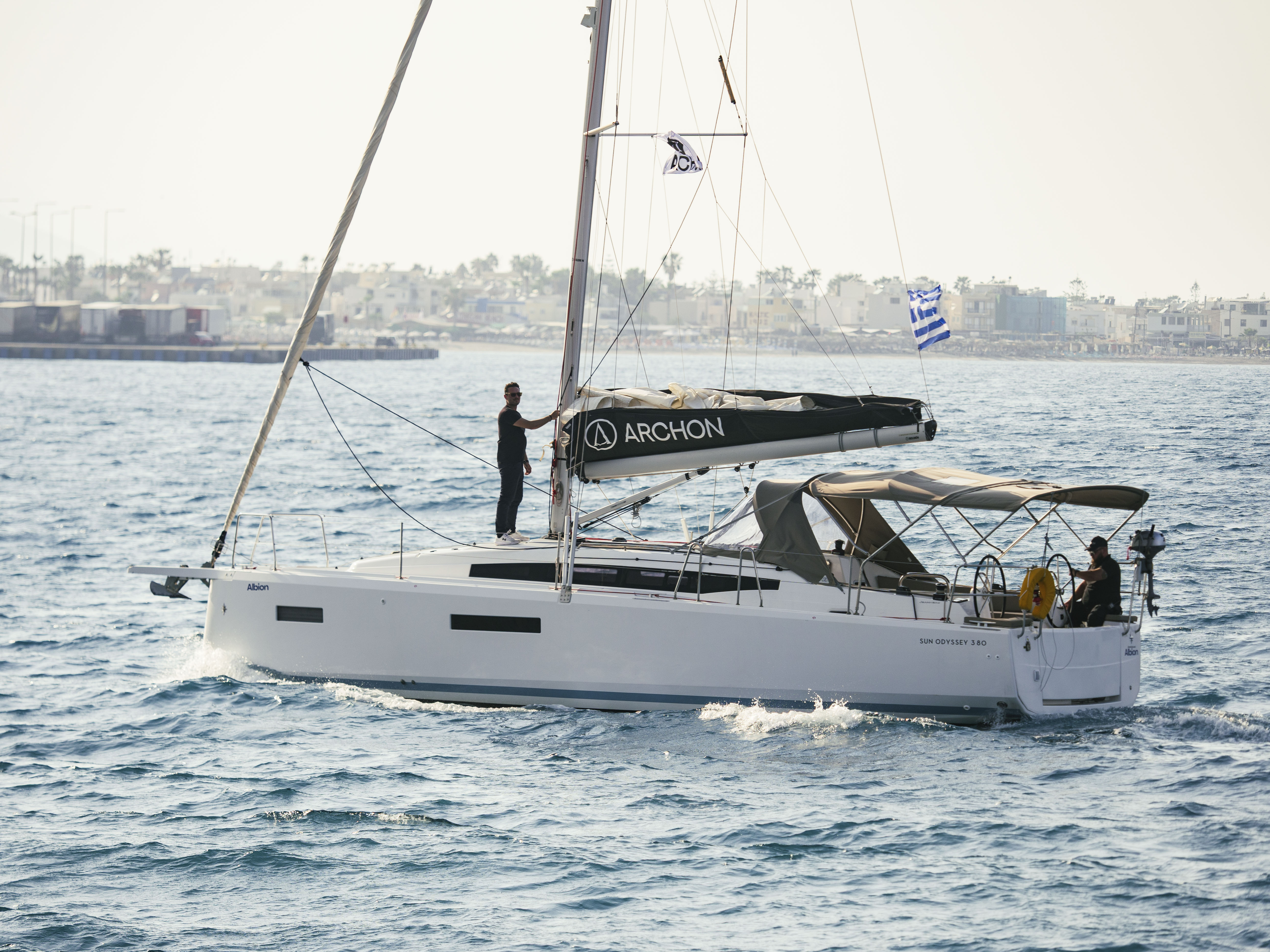 Jeanneau Sun Odyssey 380 Albion