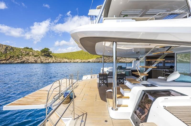 Lagoon 60 CATWALK I