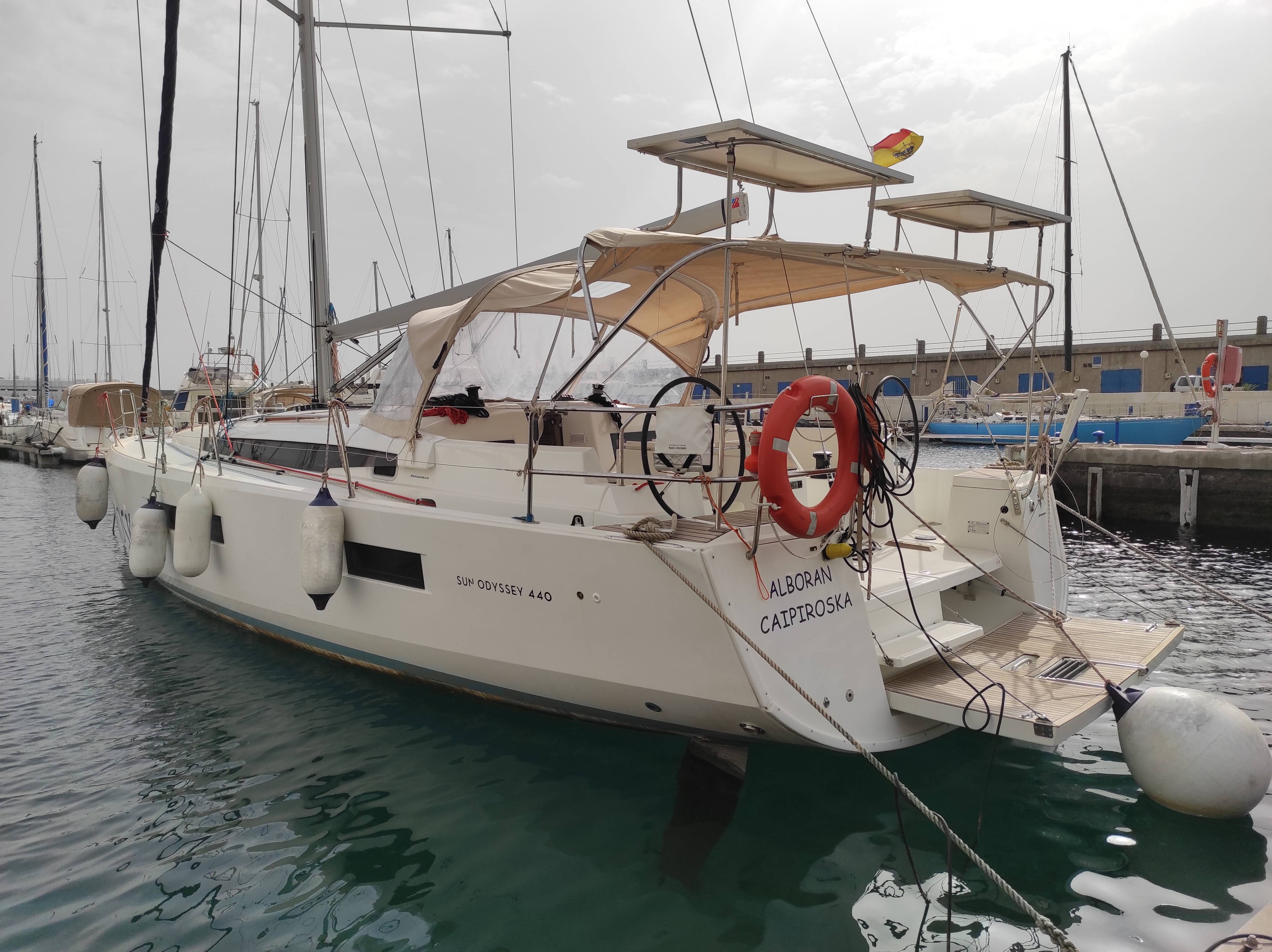 Jeanneau Sun Odyssey 440 Alboran Caipiroska