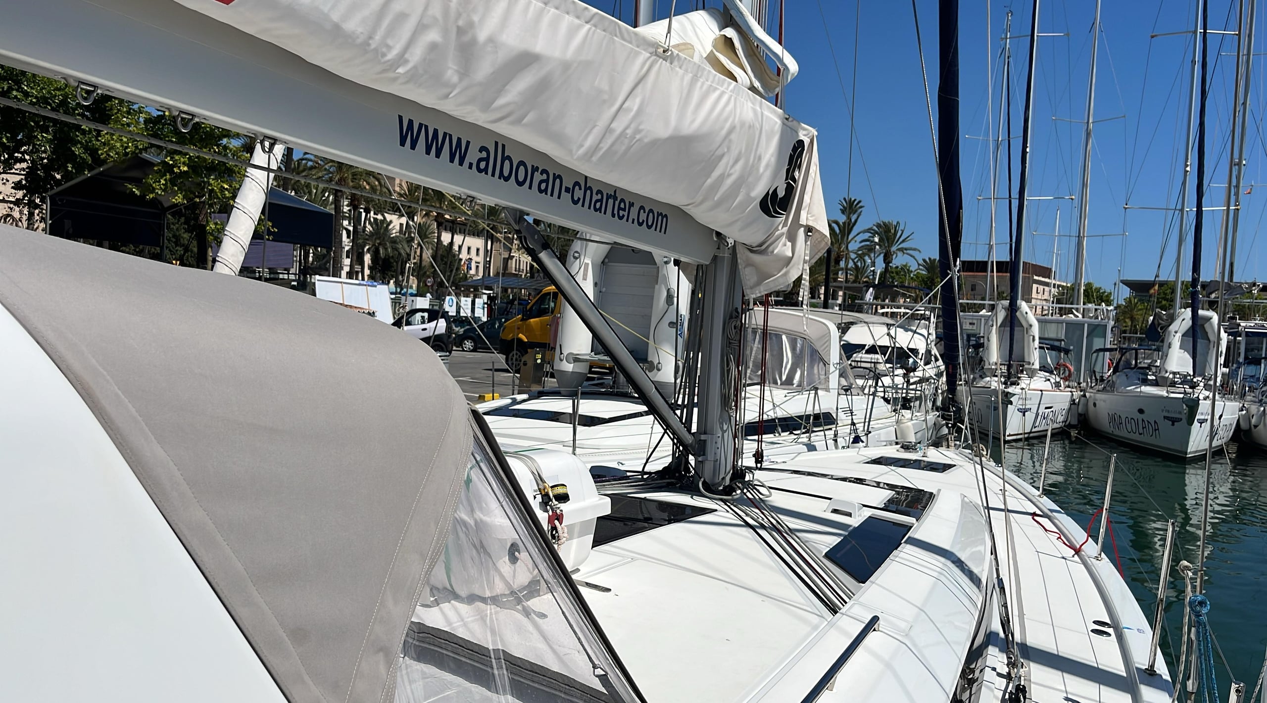 Beneteau Oceanis 51.1 Alboran Aperol