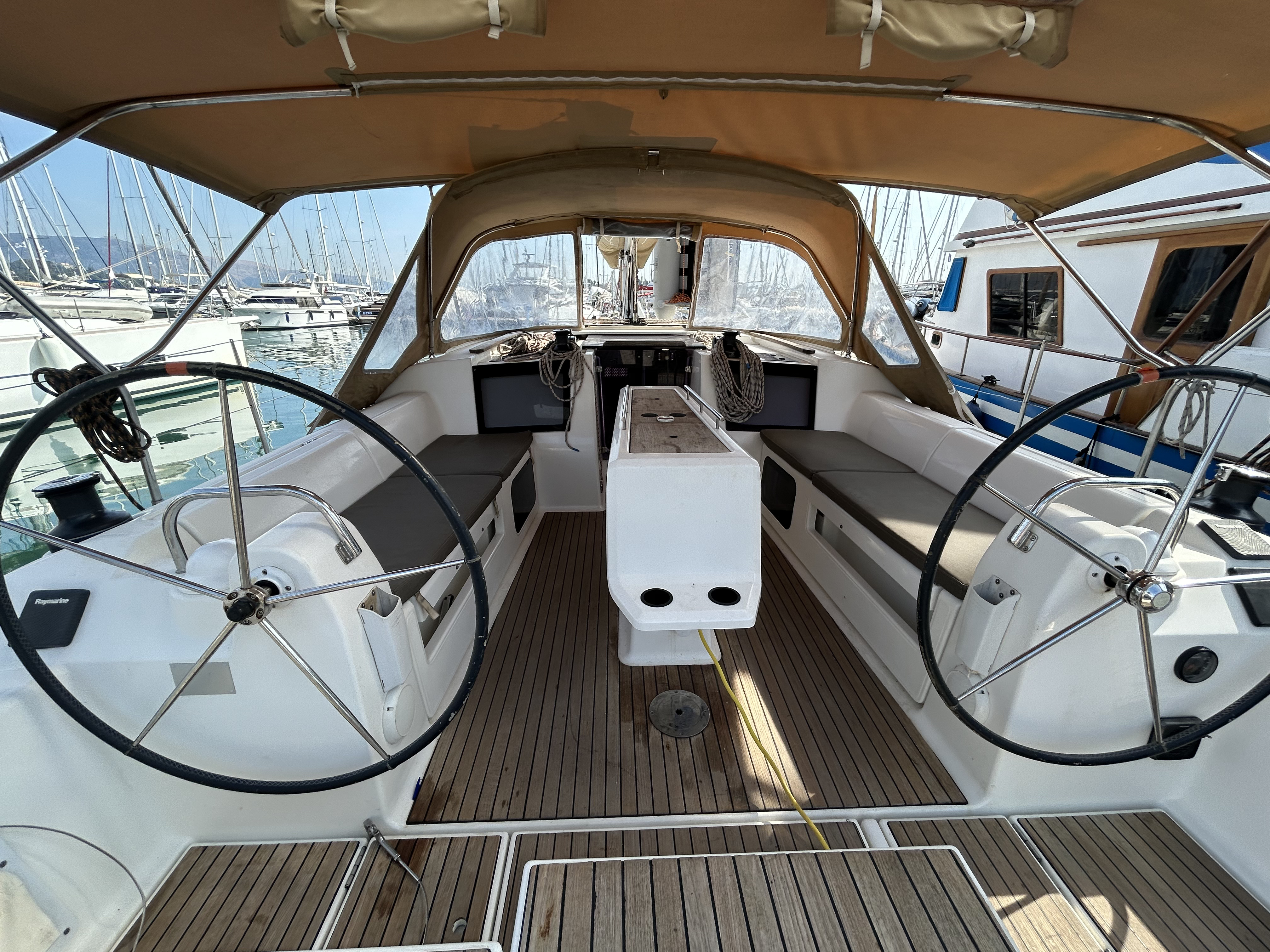 Dufour 412 Grand large Artemis