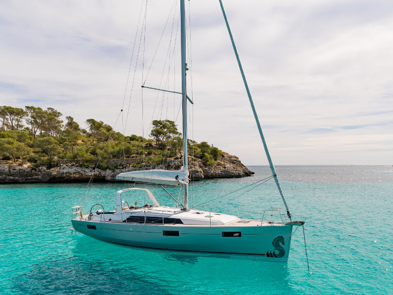 Beneteau Oceanis 41.1 Black Lion