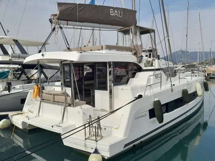 Bali Catspace Hermes