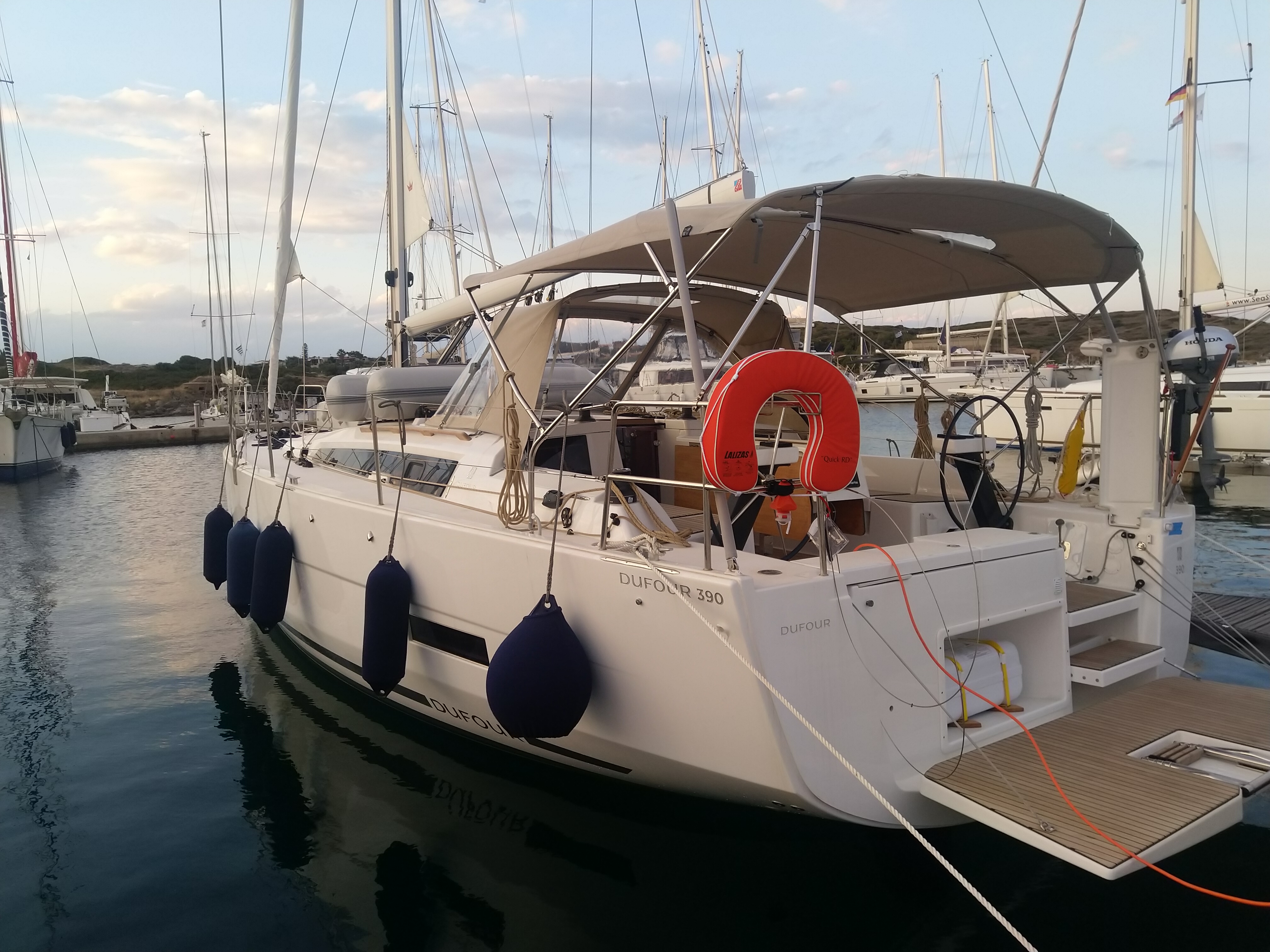 Dufour 390 Blu