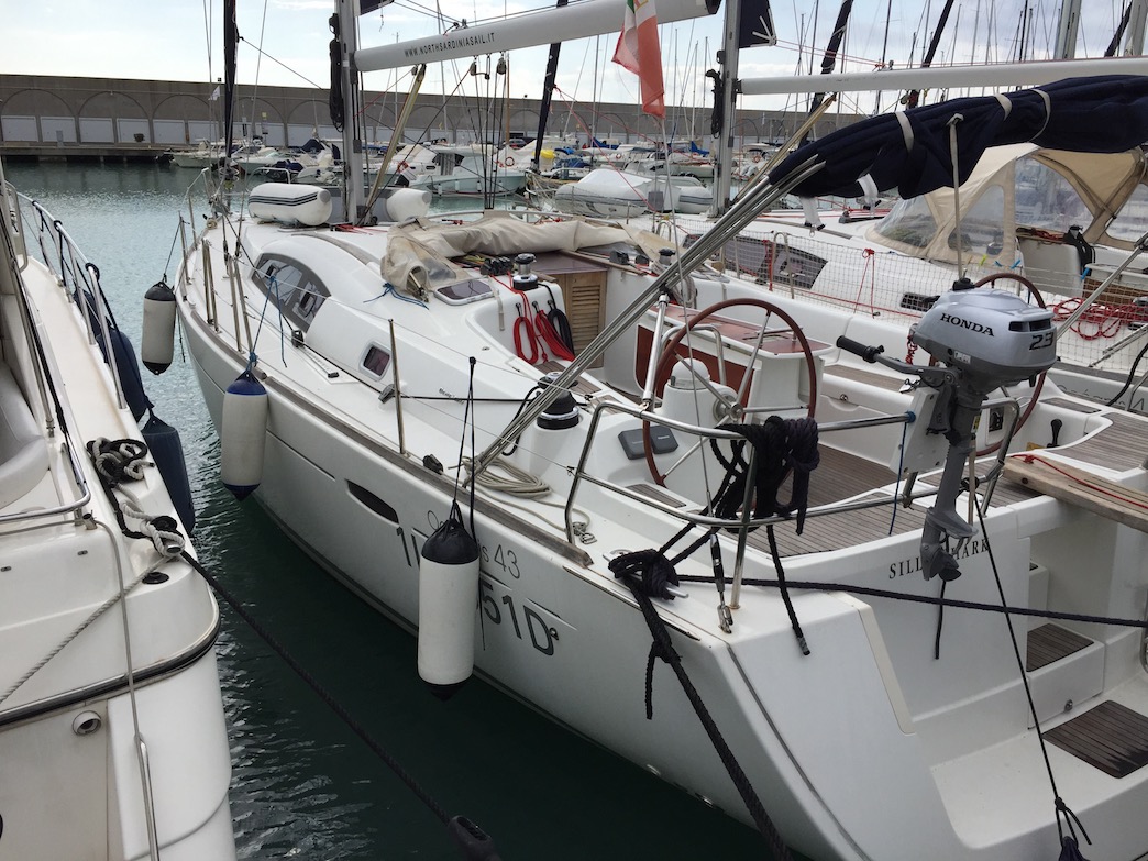 Beneteau Oceanis 43 Silly Shark