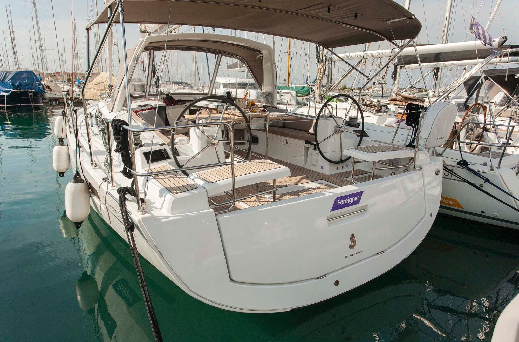 Beneteau Oceanis 41.1 Foreigner