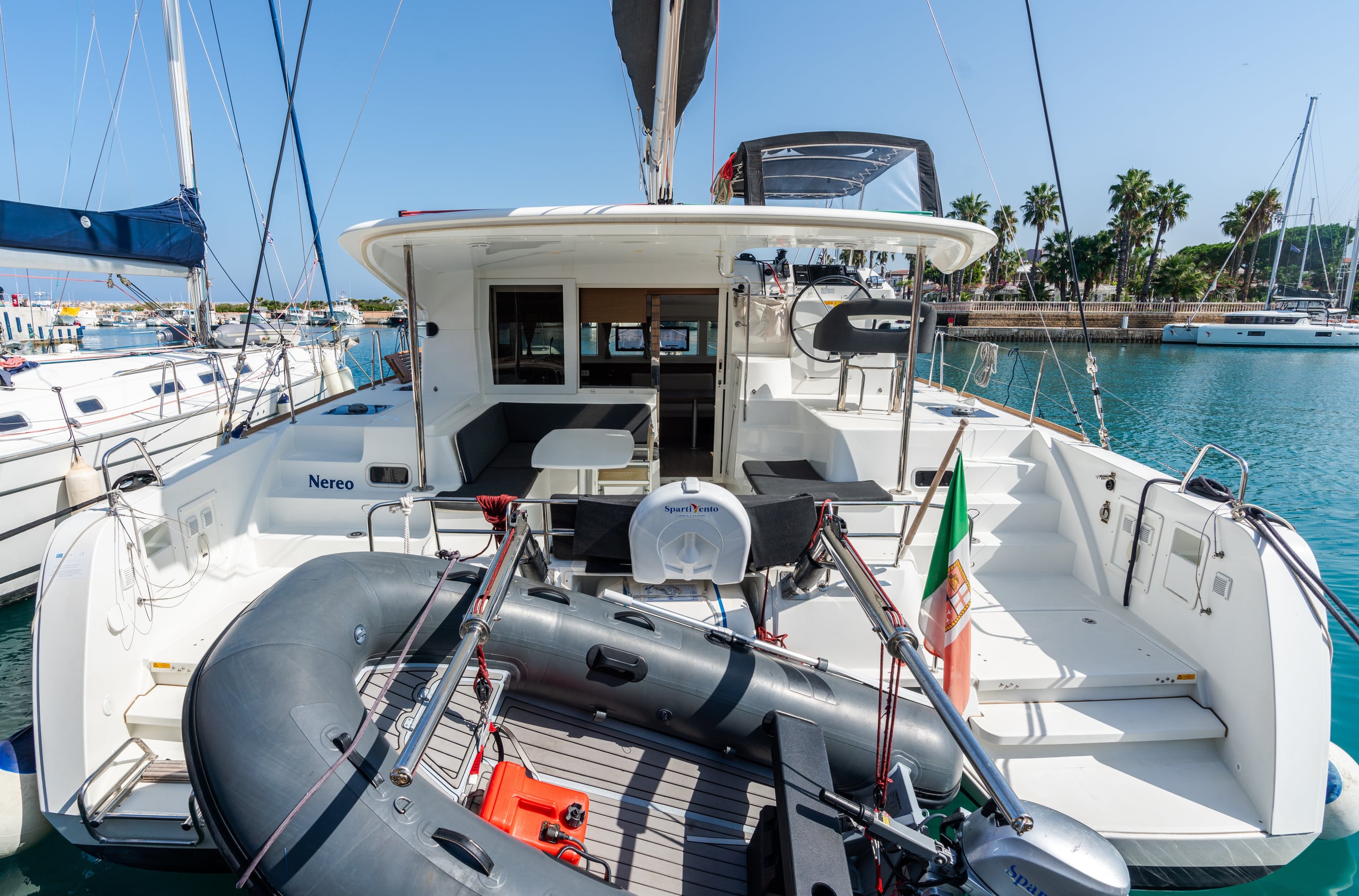 Lagoon 40 Nereo - Standard line