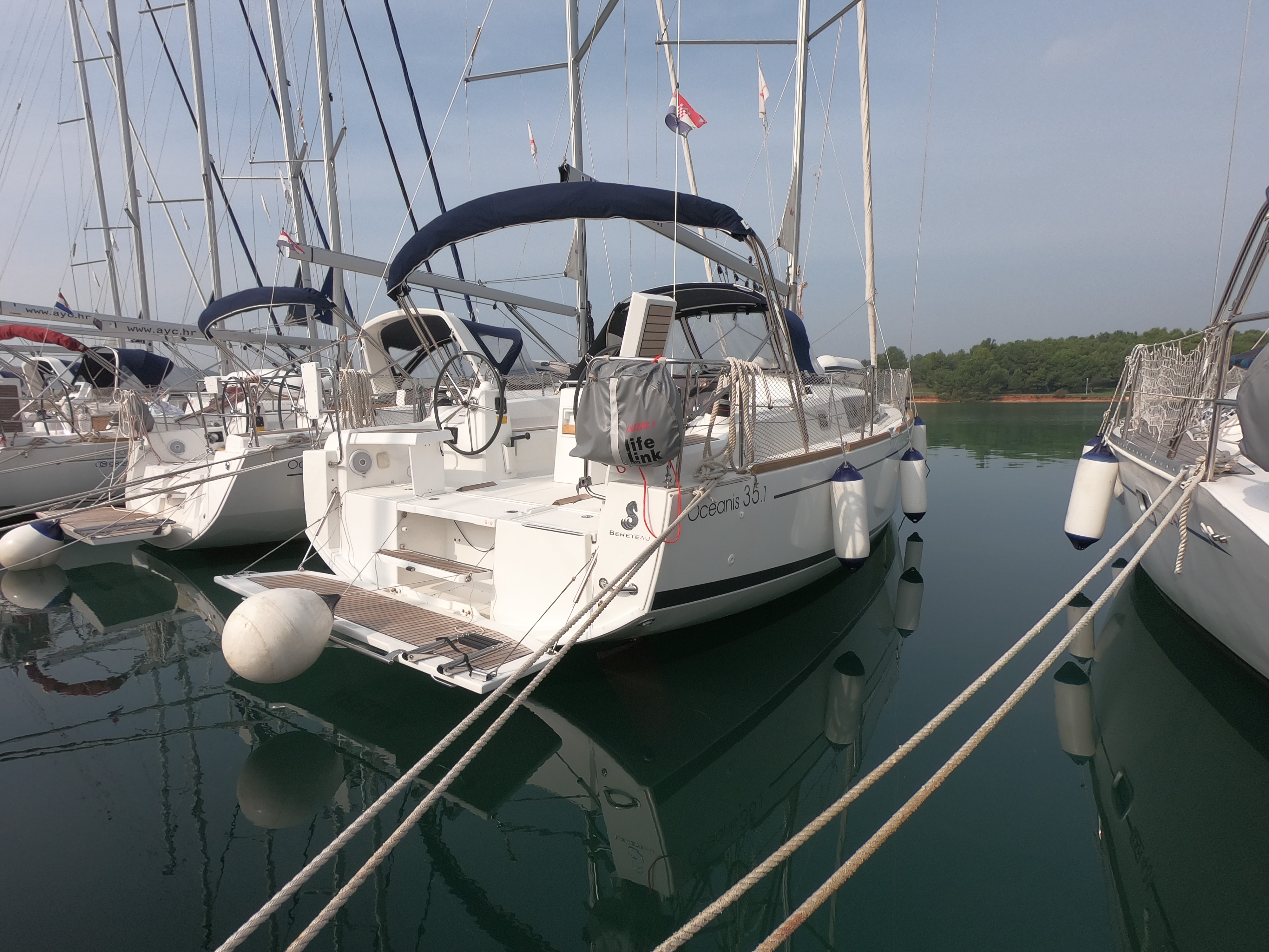 Beneteau Oceanis 35.1 Abeona