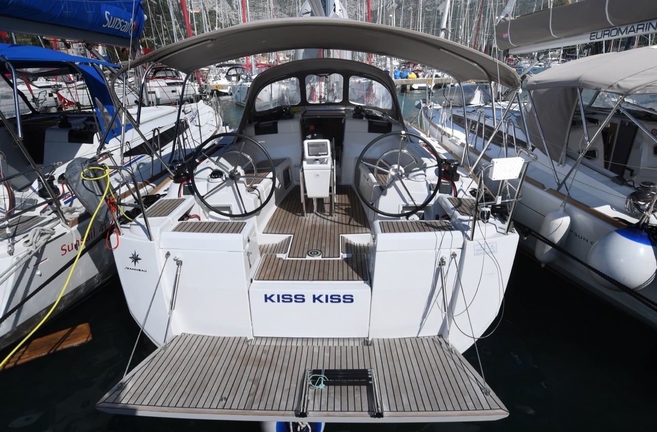 Jeanneau Sun Odyssey 419 Kiss Kiss