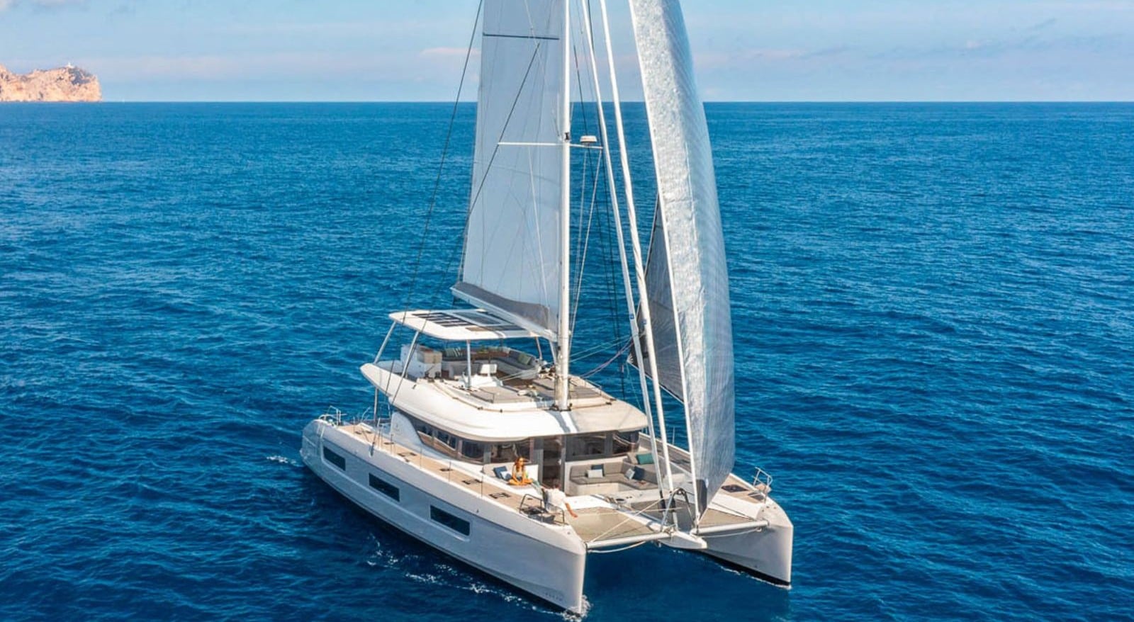 Lagoon 60 SAILUXE - Pac-one