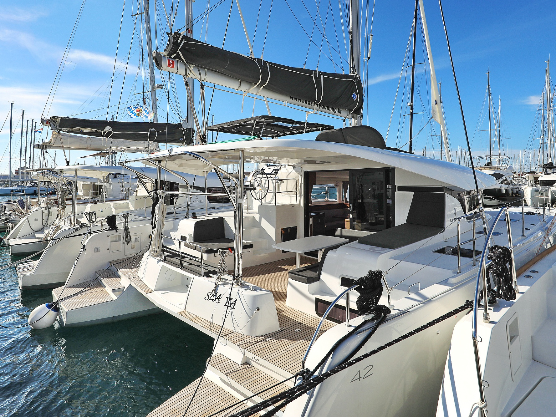 Lagoon 42 SEA YA