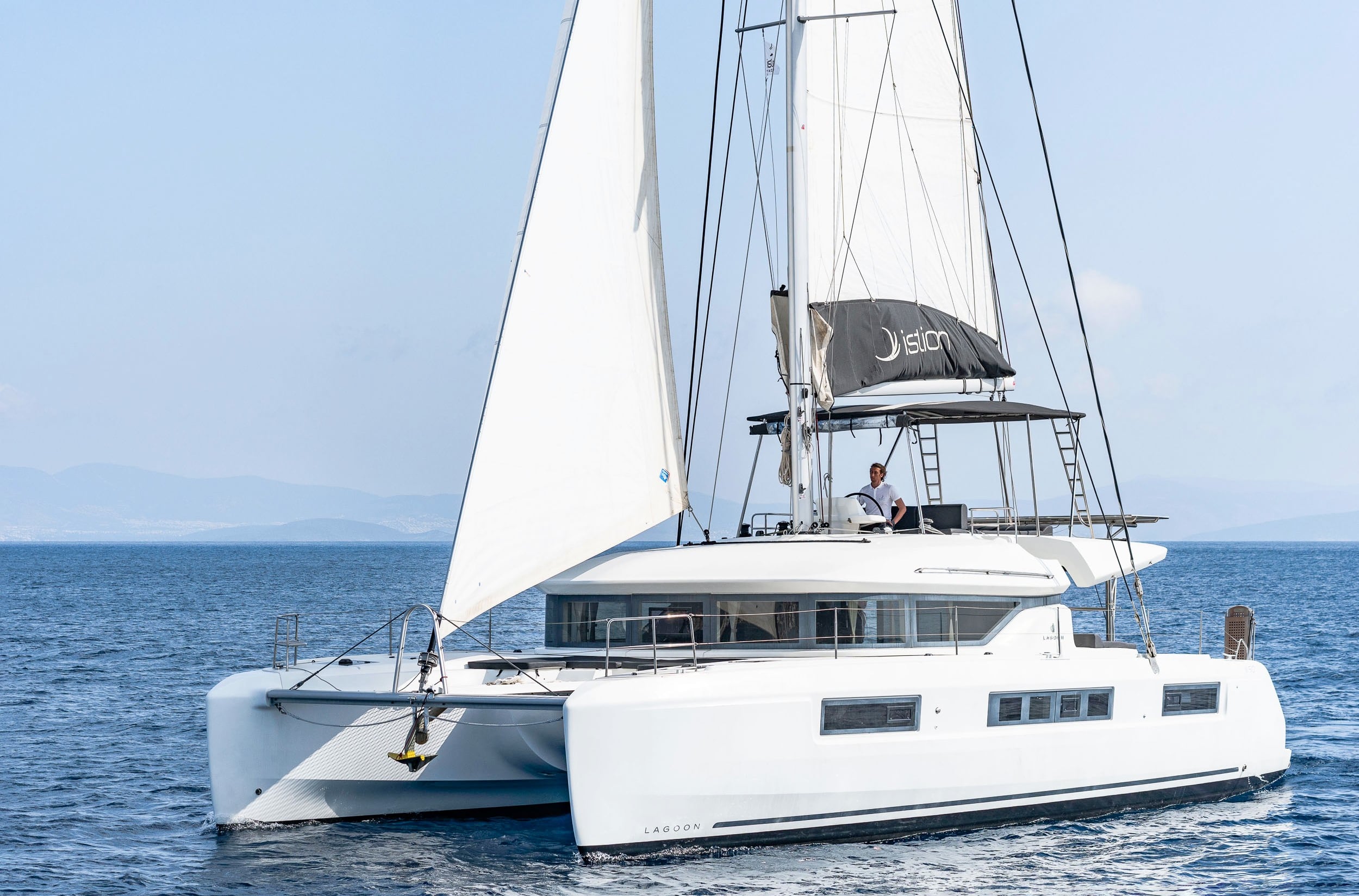 Lagoon 50 Just infinity