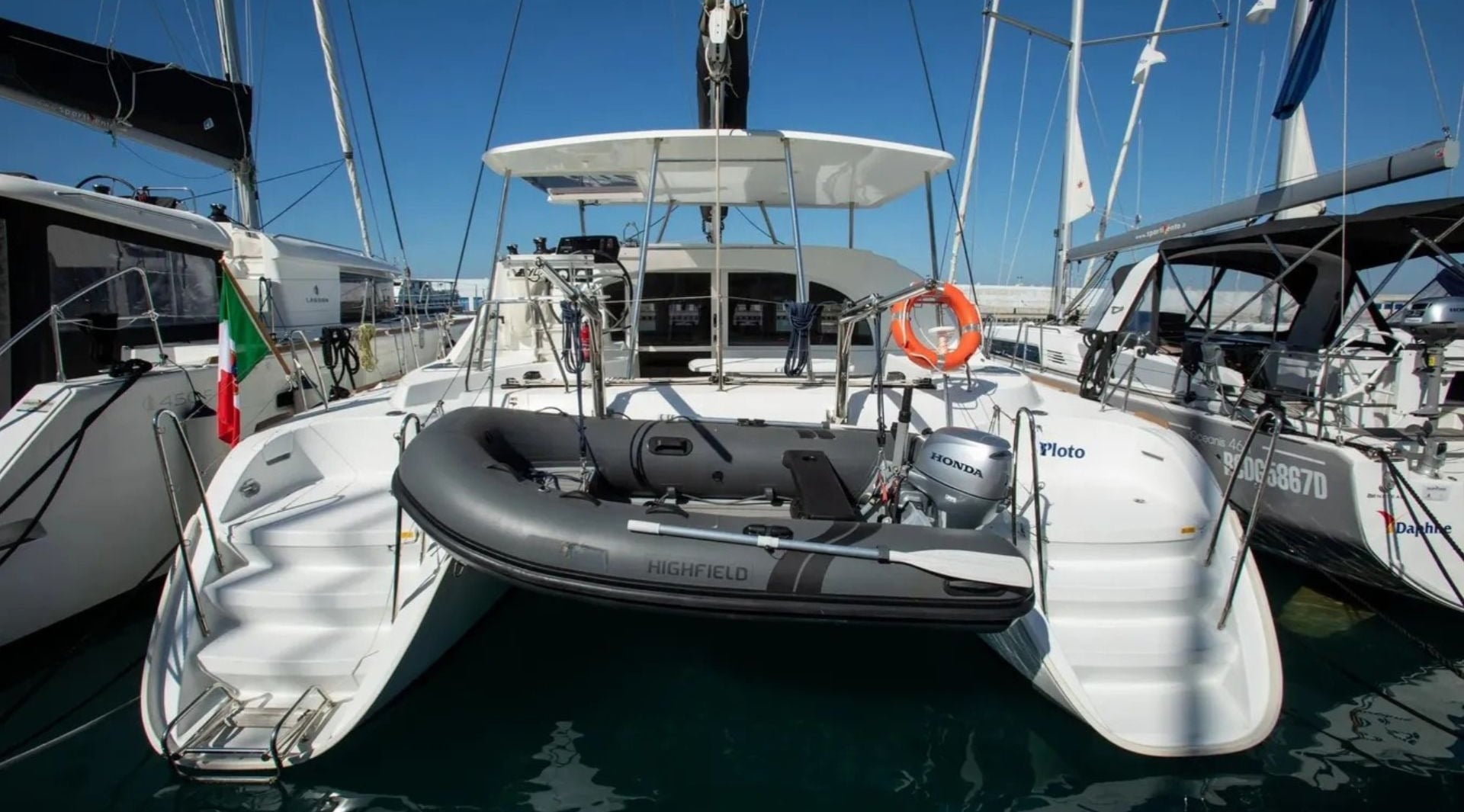 Lagoon 380 Ploto
