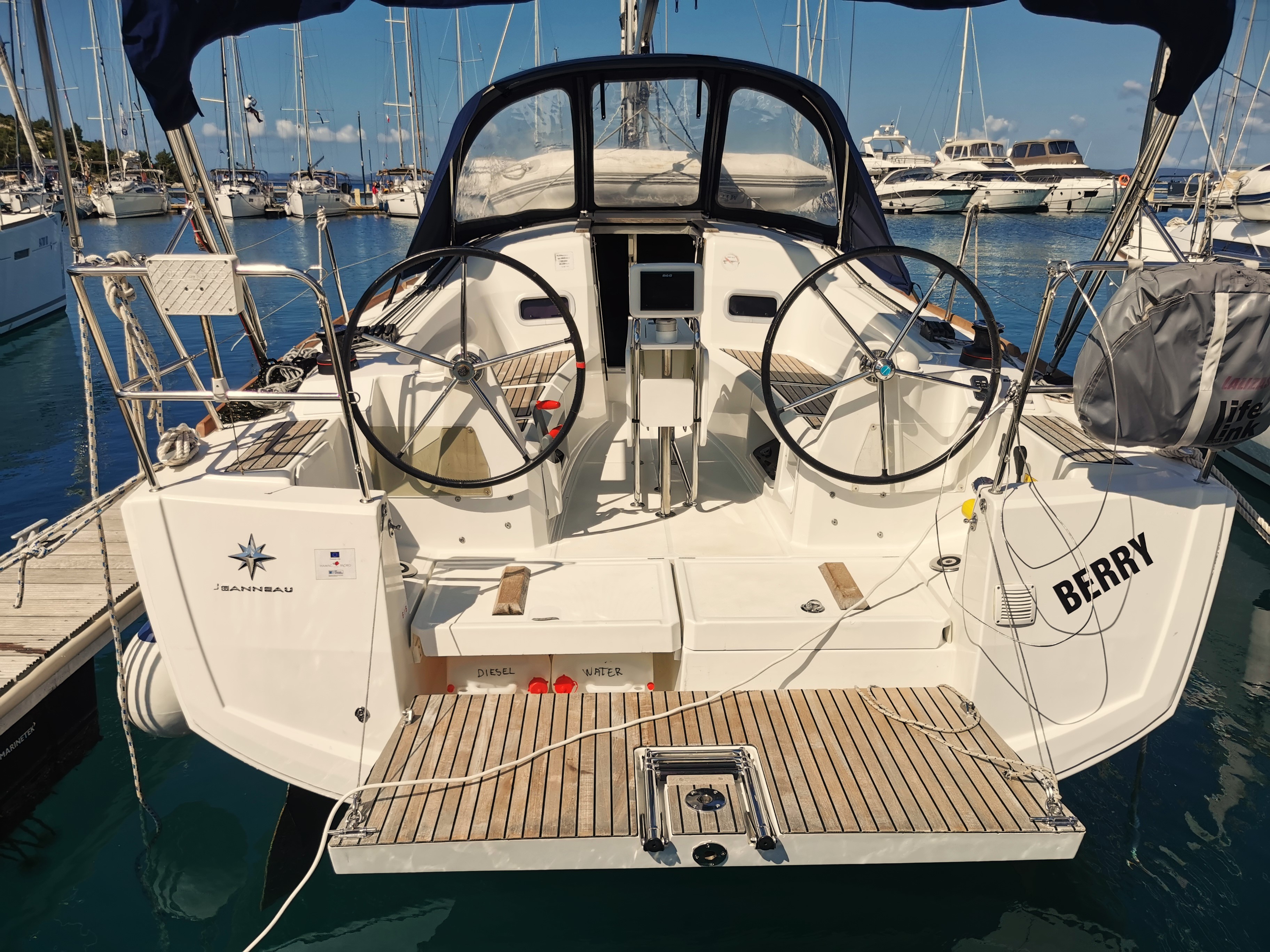 Jeanneau Sun Odyssey 349 Berry