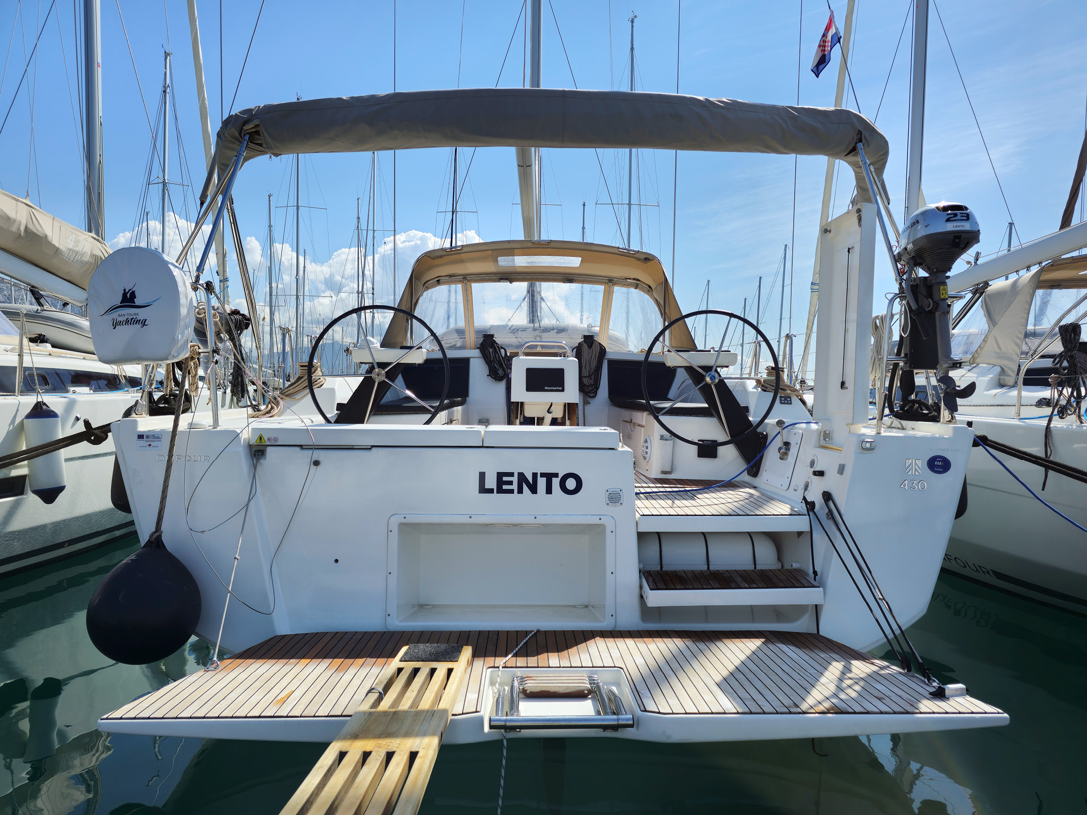 Dufour 430 Lento