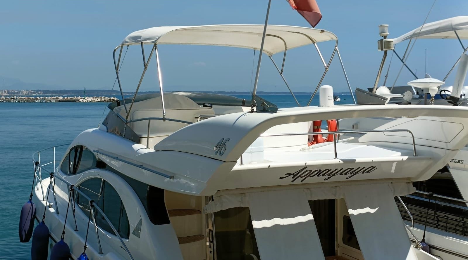 Azimut 46 AZIMUT 46 (App)