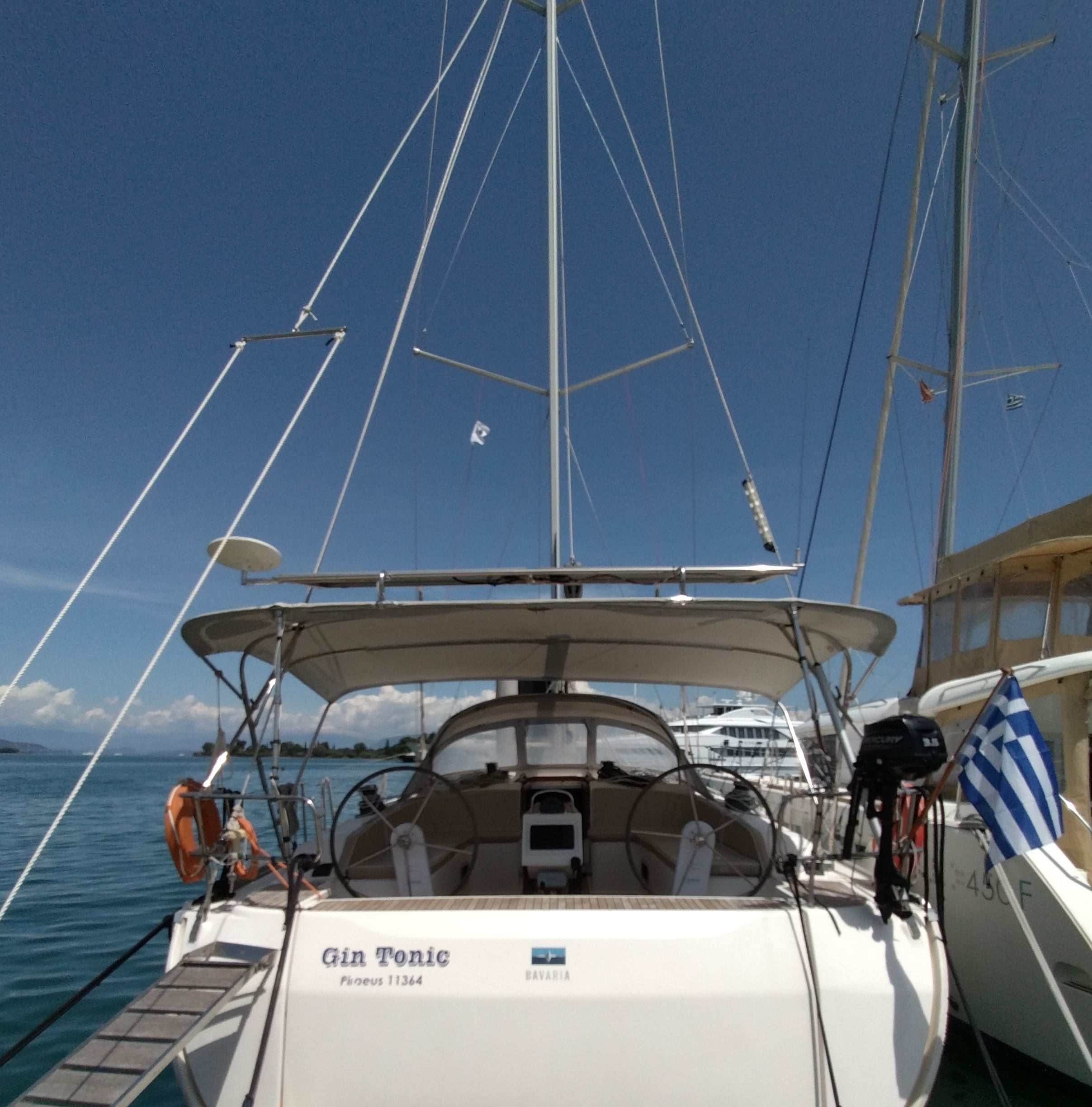 Bavaria Cruiser 51 Gin Tonic