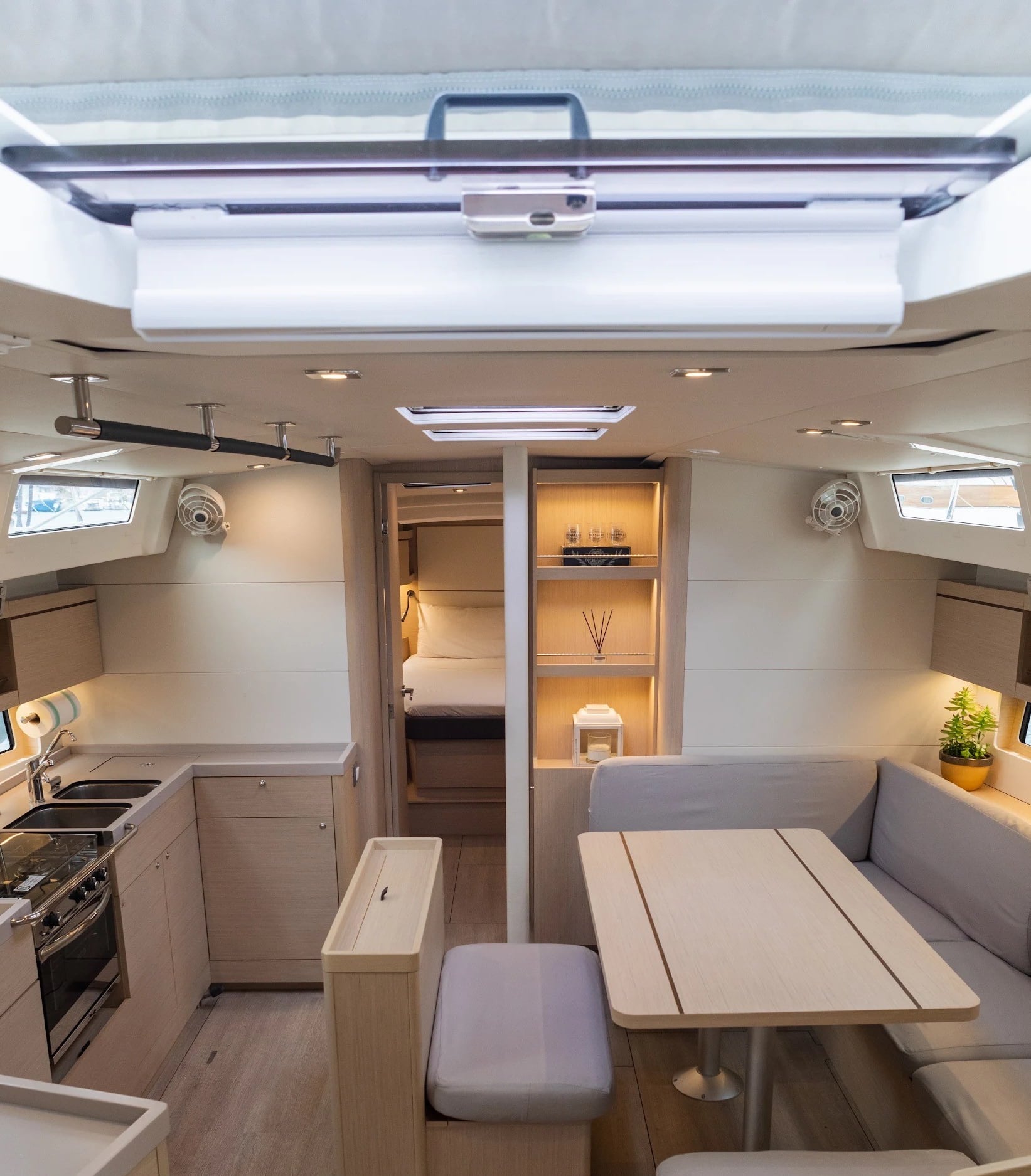 Beneteau Oceanis 46.1 Comfort