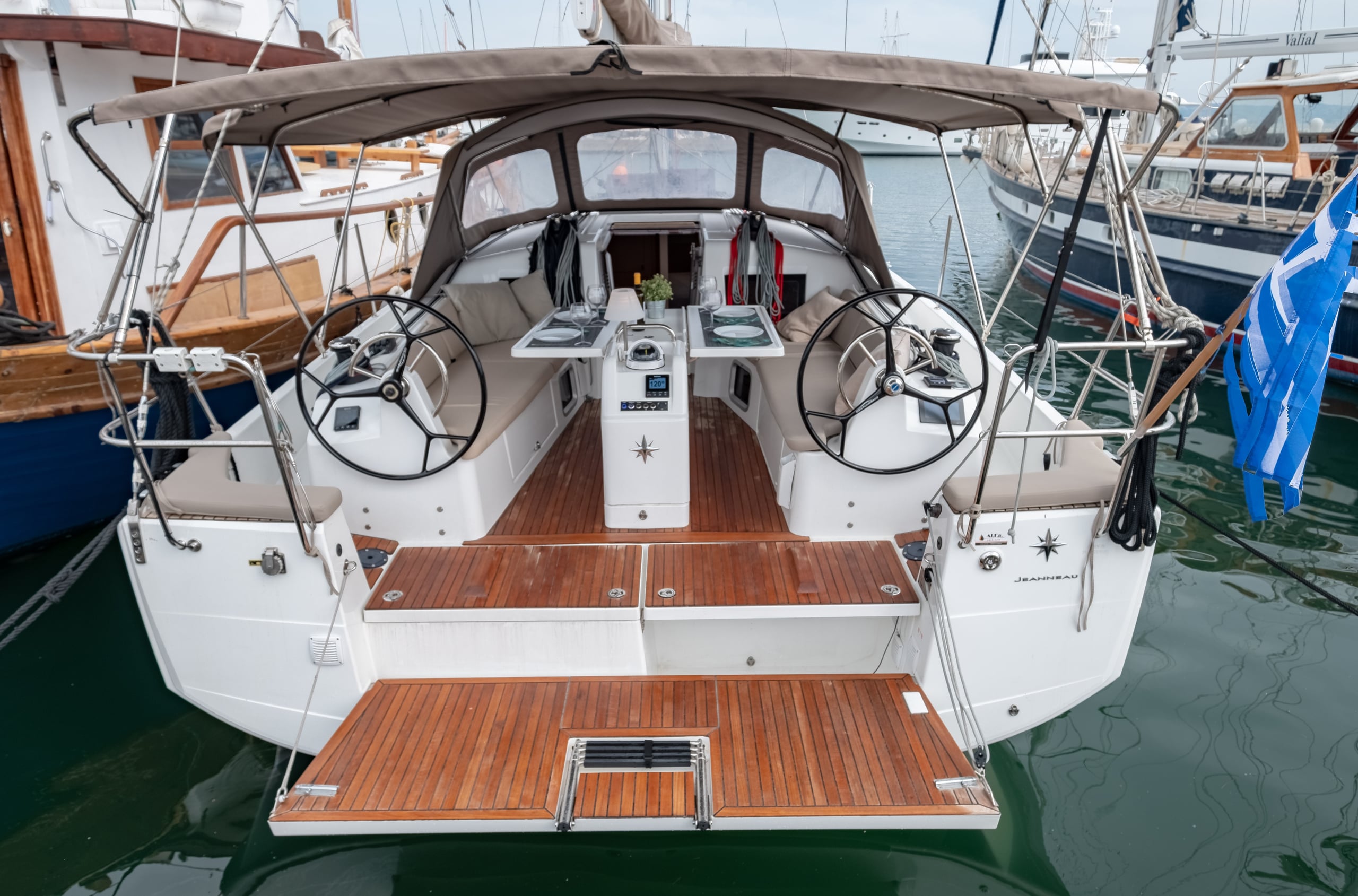 Jeanneau Sun Odyssey 410 Elcano