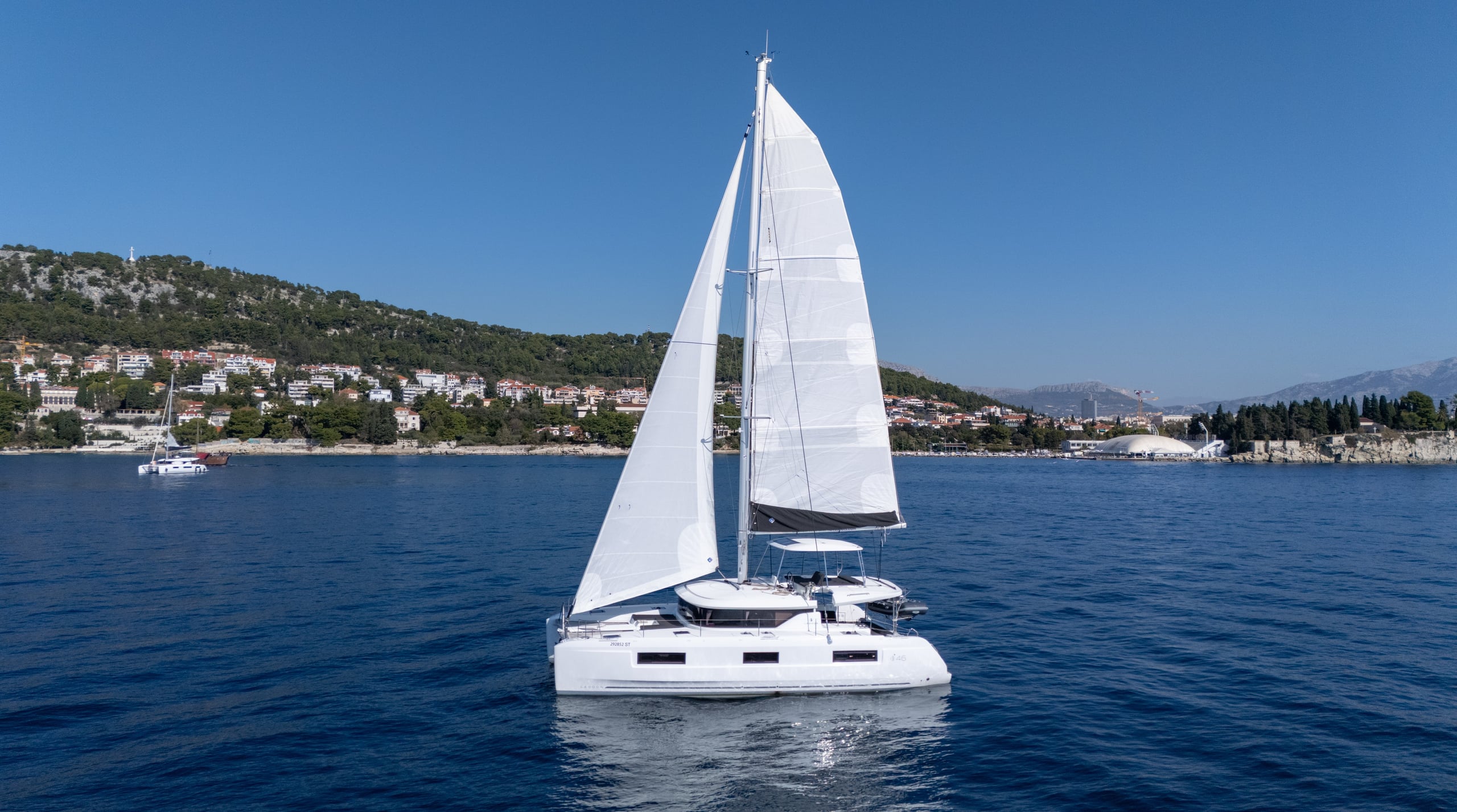 Lagoon 46 AURA