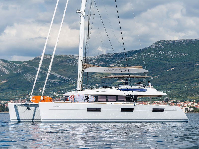 Lagoon 620 OPAL