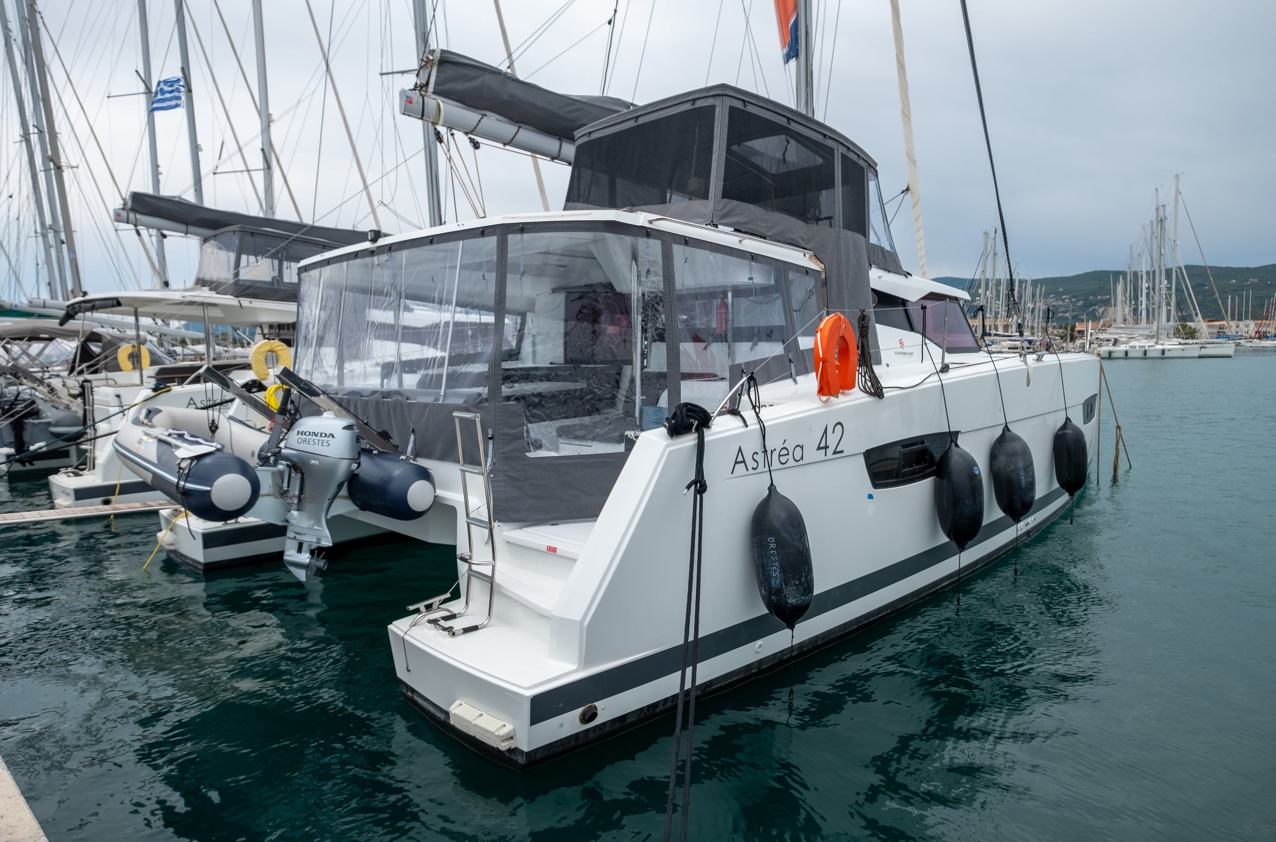 Fountaine Pajot Astréa 42 Orestes