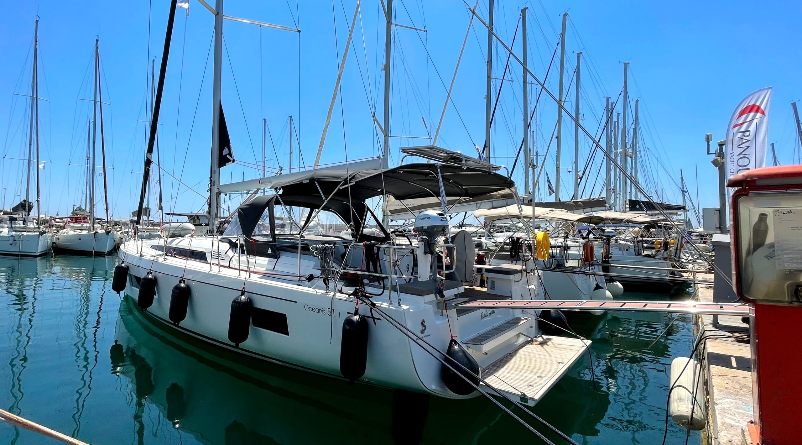 Beneteau Oceanis 51.1 Black Swan (A/C - Generator - 12 pax)