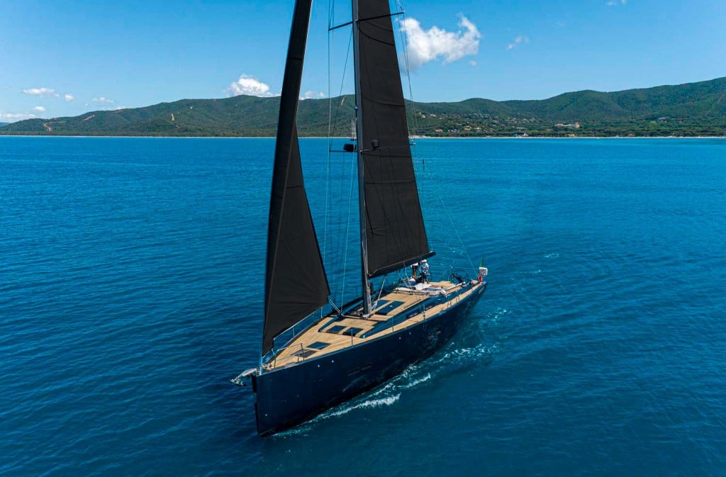 Hanse 588 Kind of Blue