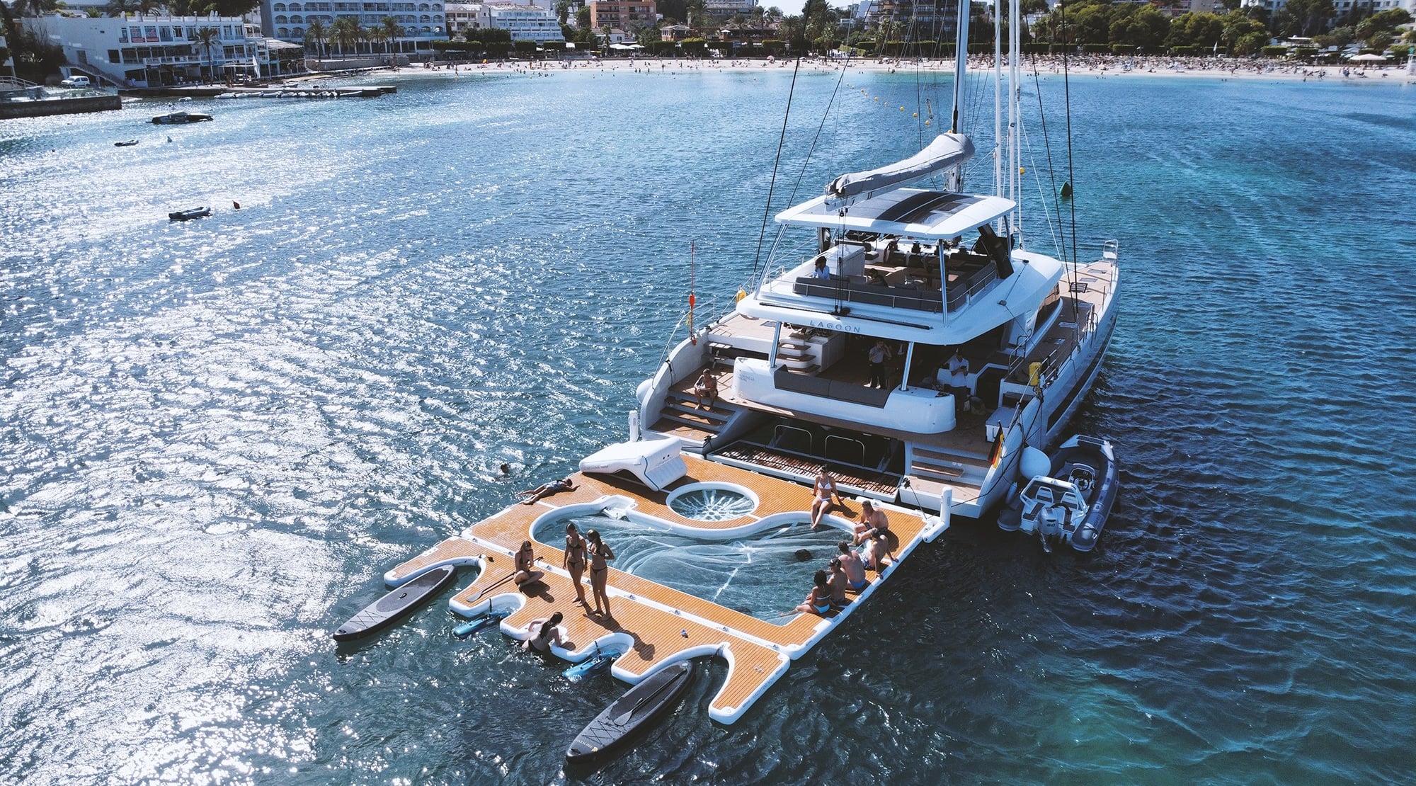 Lagoon Sixty 5 TriWing Endor