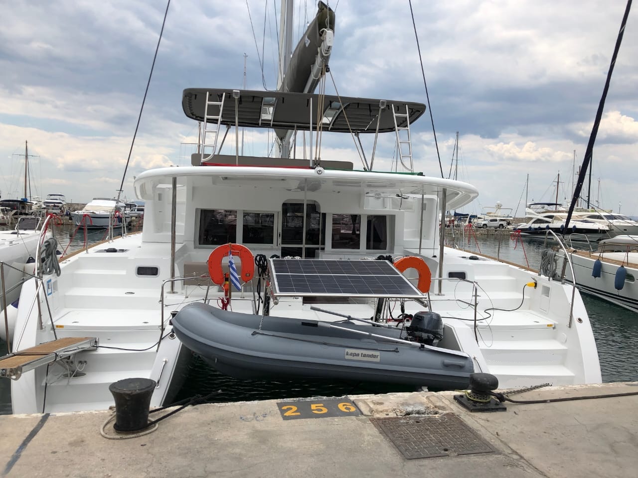 Lagoon 450 Fly Aristofanis