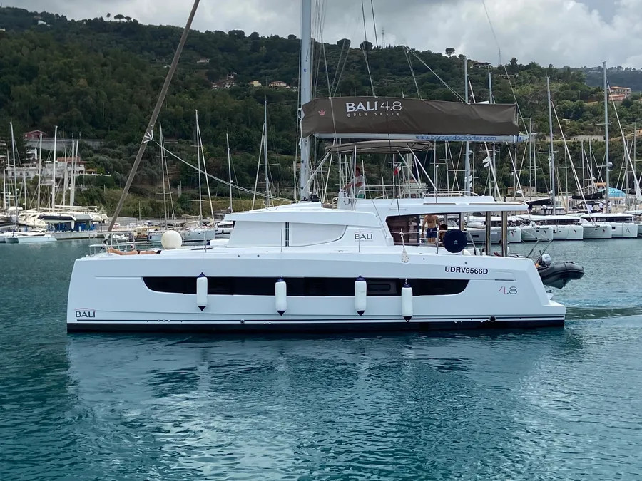 Bali 4.8 Anna