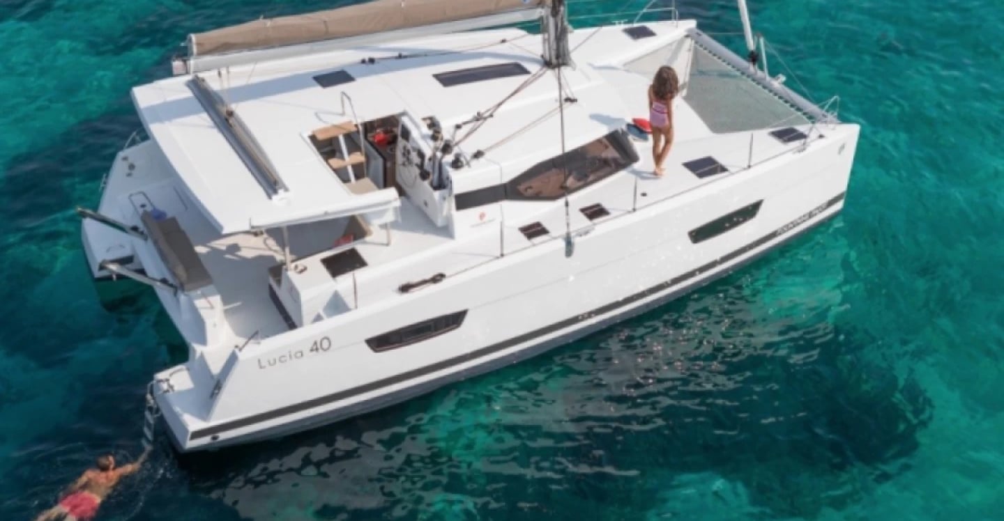Fountaine Pajot Lucia 40 Premium