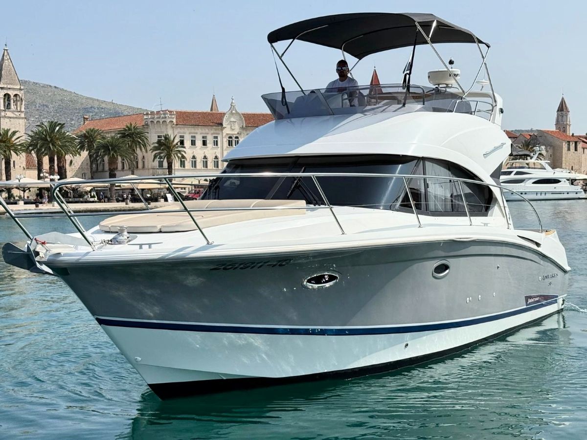 Beneteau Antares 36