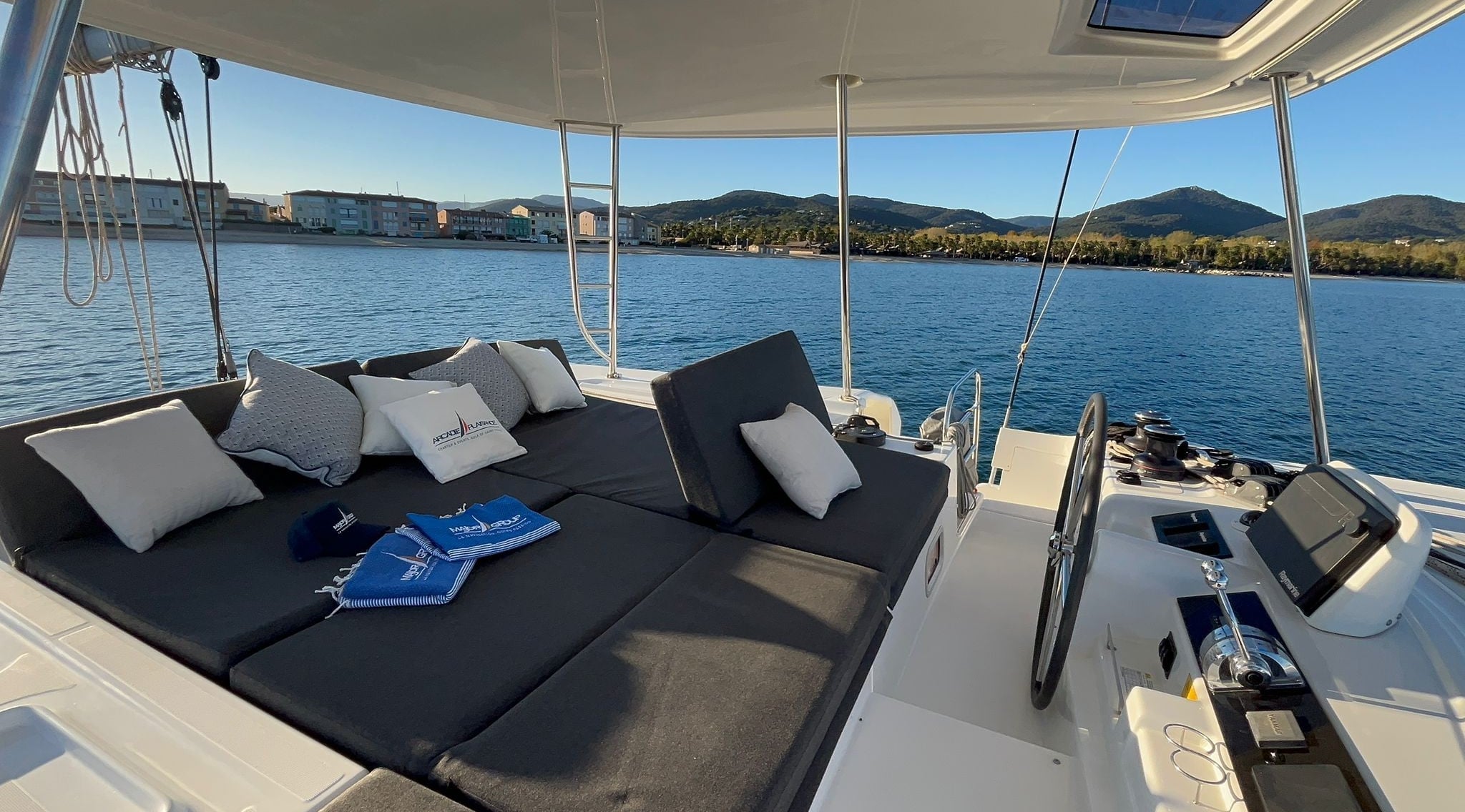 Lagoon 46 M & M
