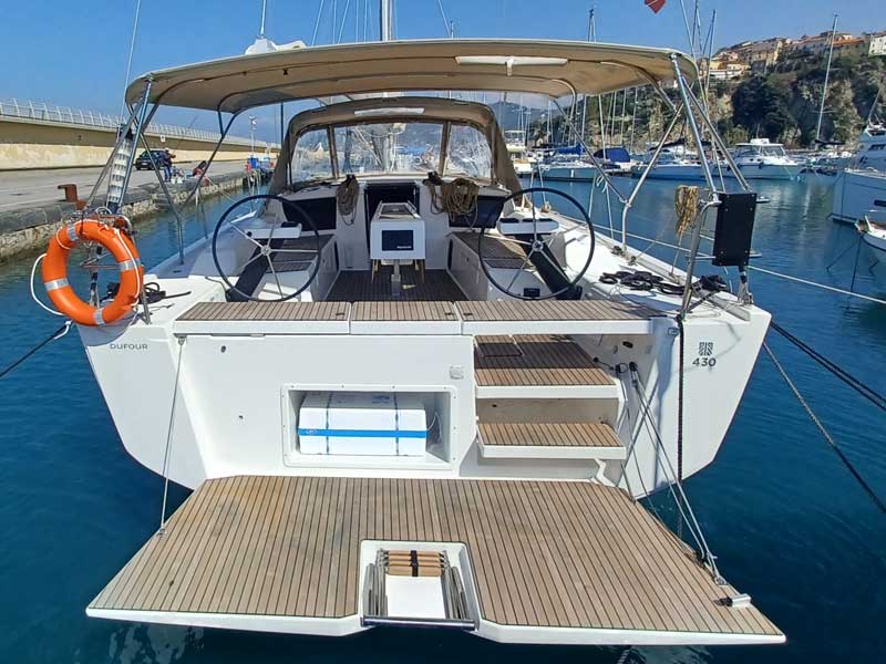 Dufour 430 SunLuis