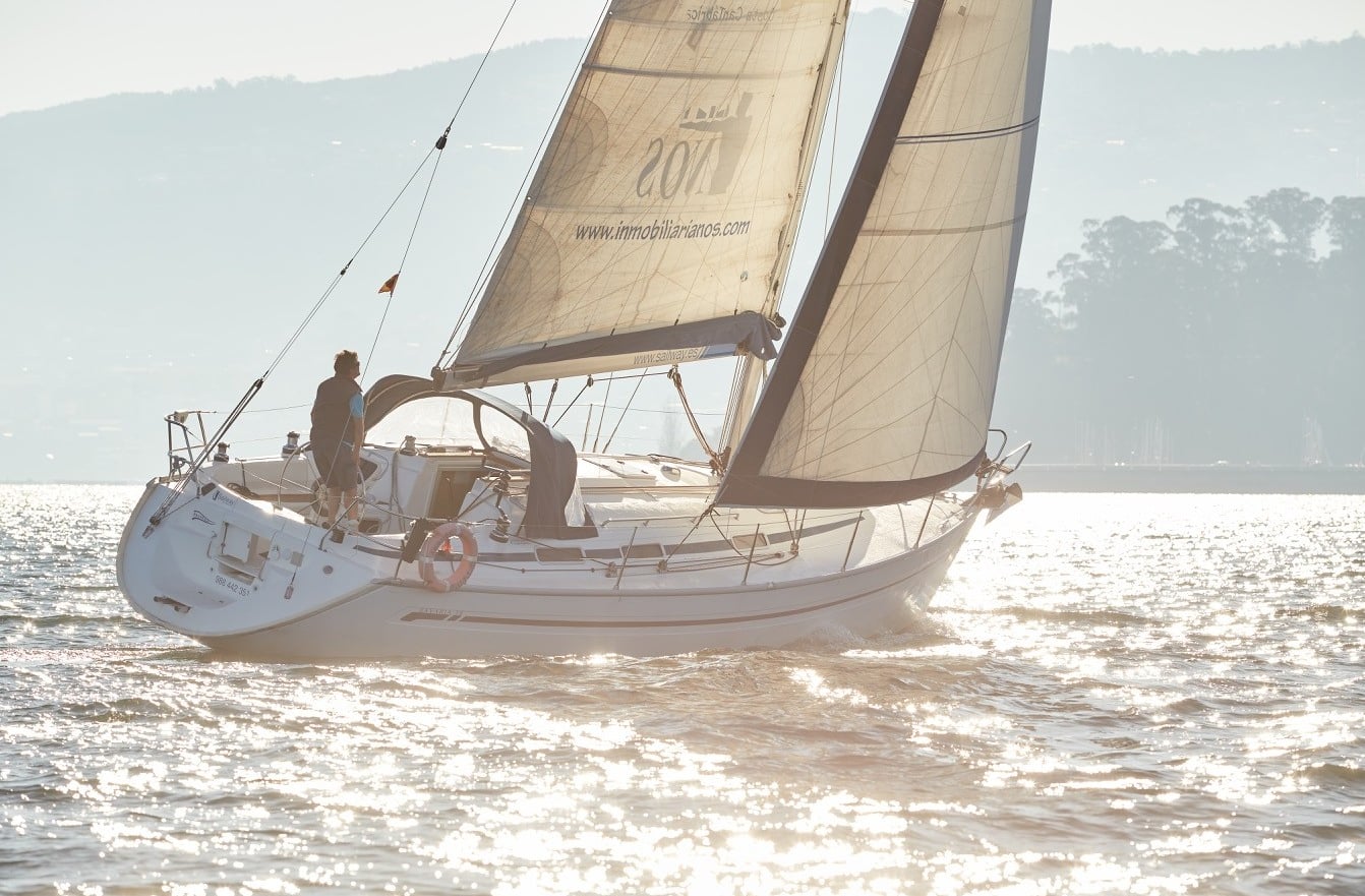 Bavaria 38 Pillabans