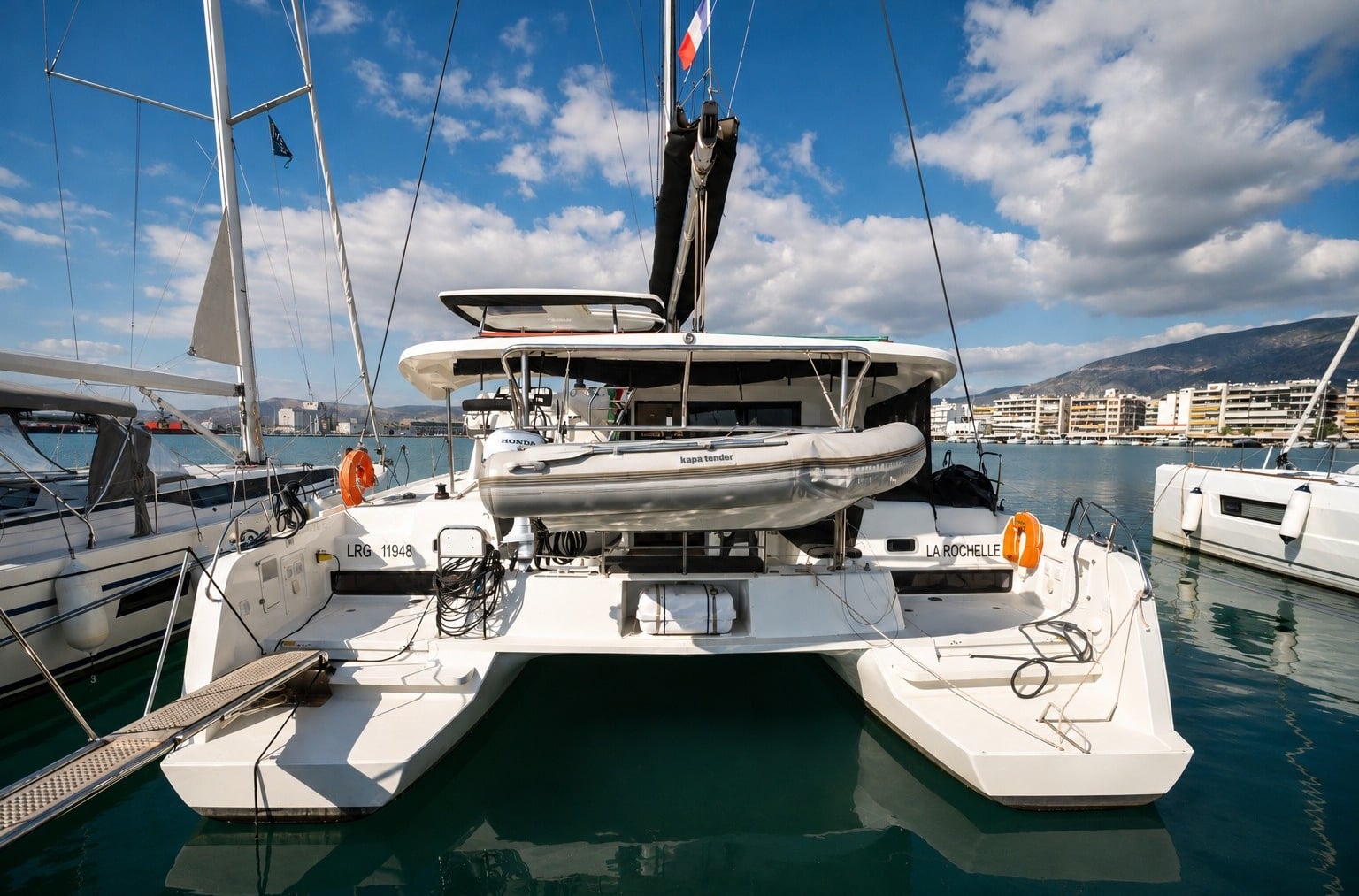 Lagoon 42 Silver VIII (A/C and Generator)