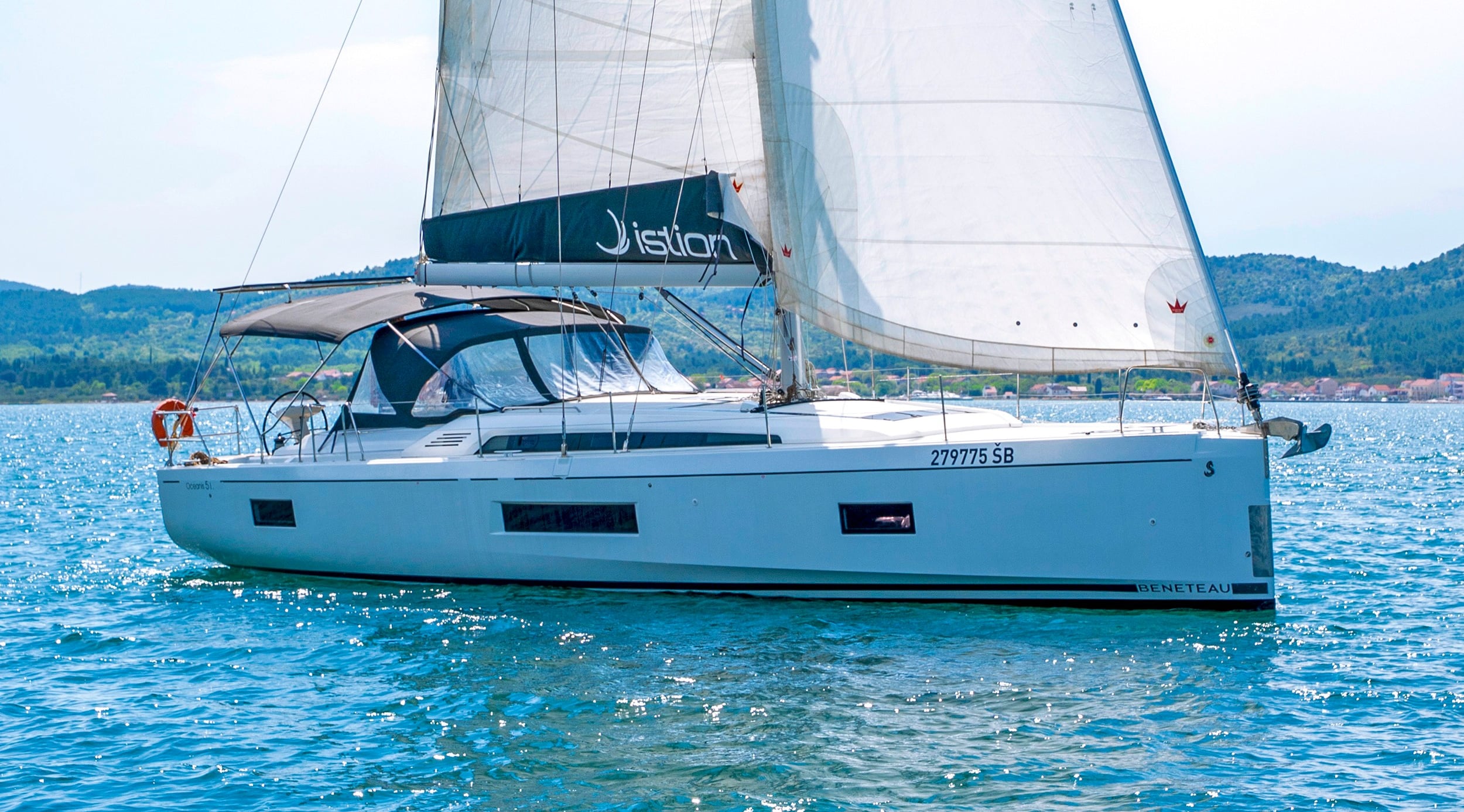 Beneteau Oceanis 51.1 First Heartbeat