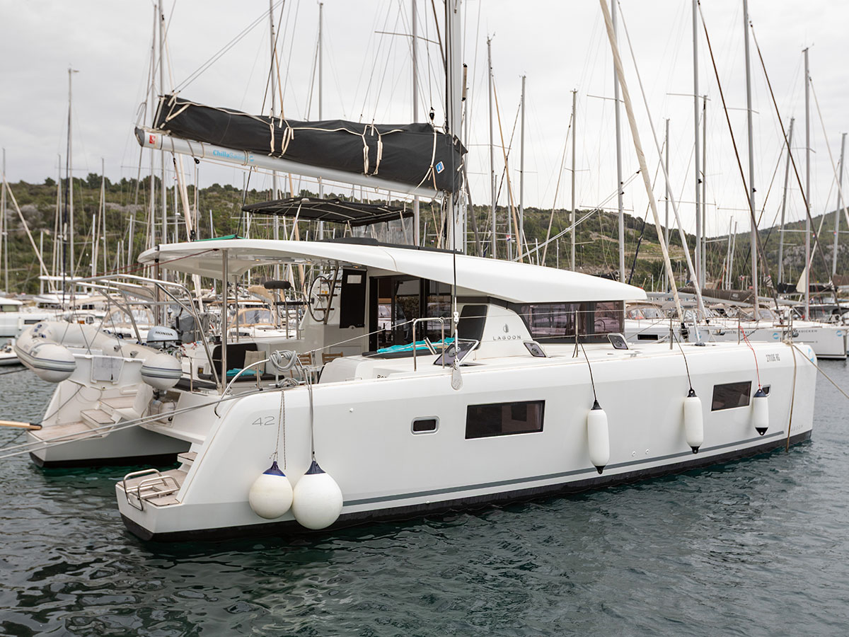 Lagoon 42 POSEIDON 2021 (air condition, generator)