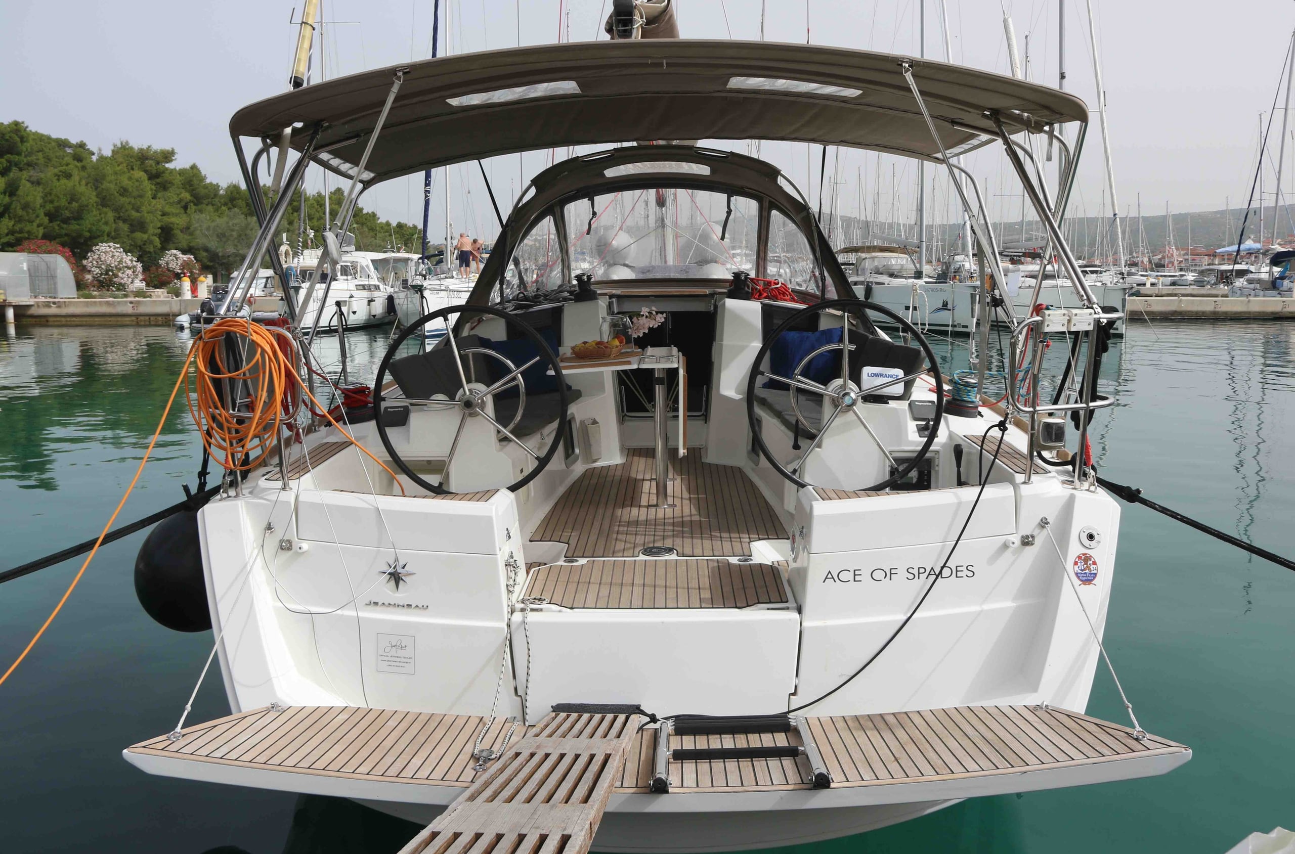 Jeanneau Sun Odyssey 389 ACE OF SPADES